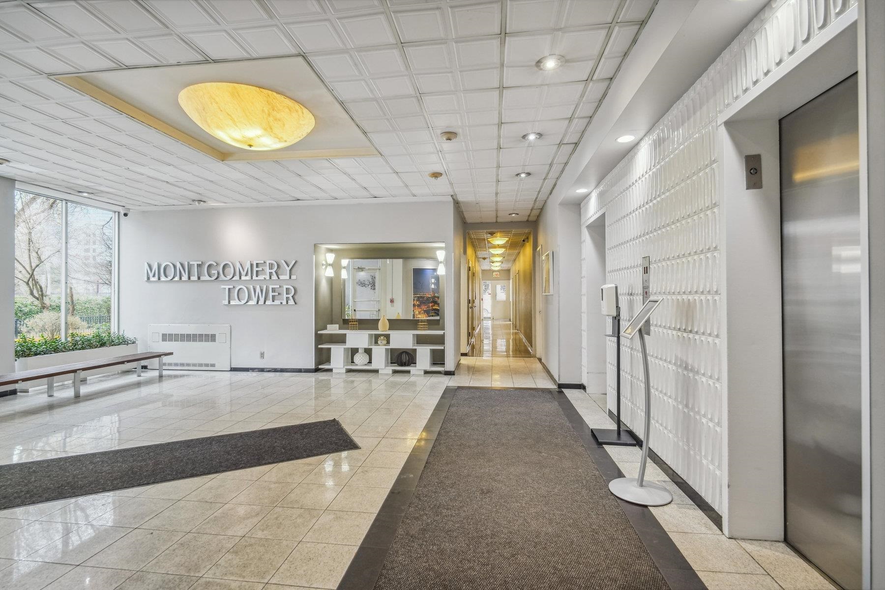 135 MONTGOMERY ST Unit: 18F
