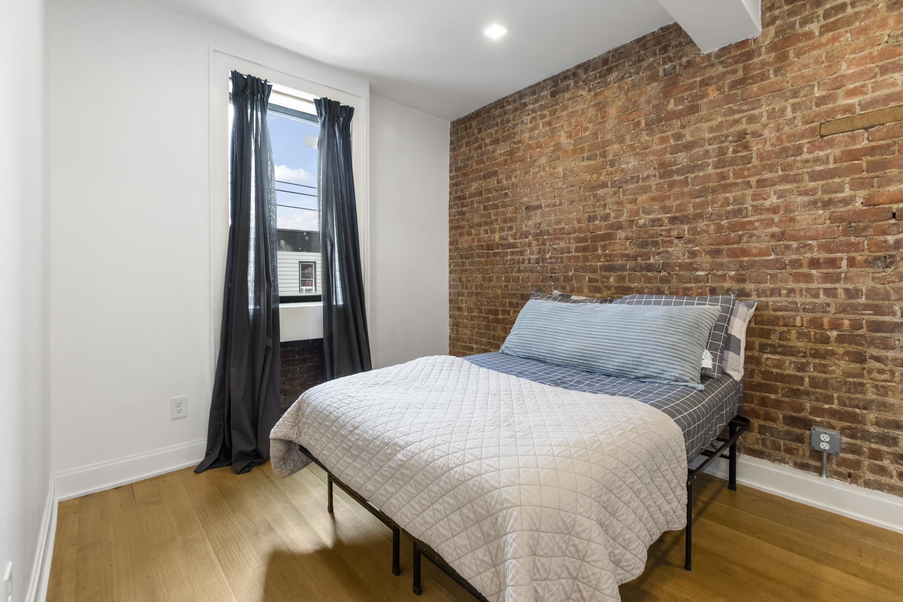 304 PATERSON PLANK RD Unit: 2A