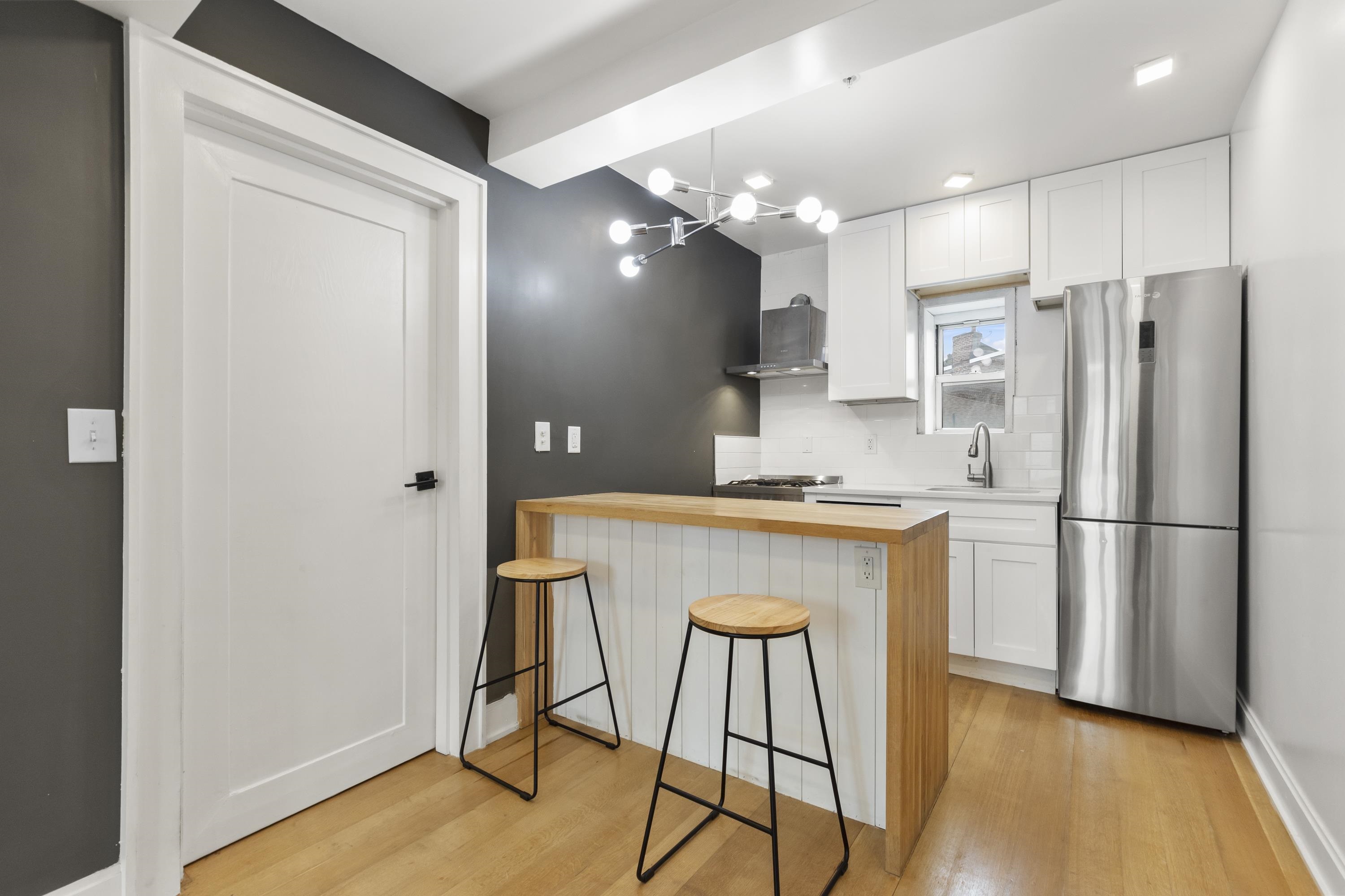 304 PATERSON PLANK RD Unit: 2A