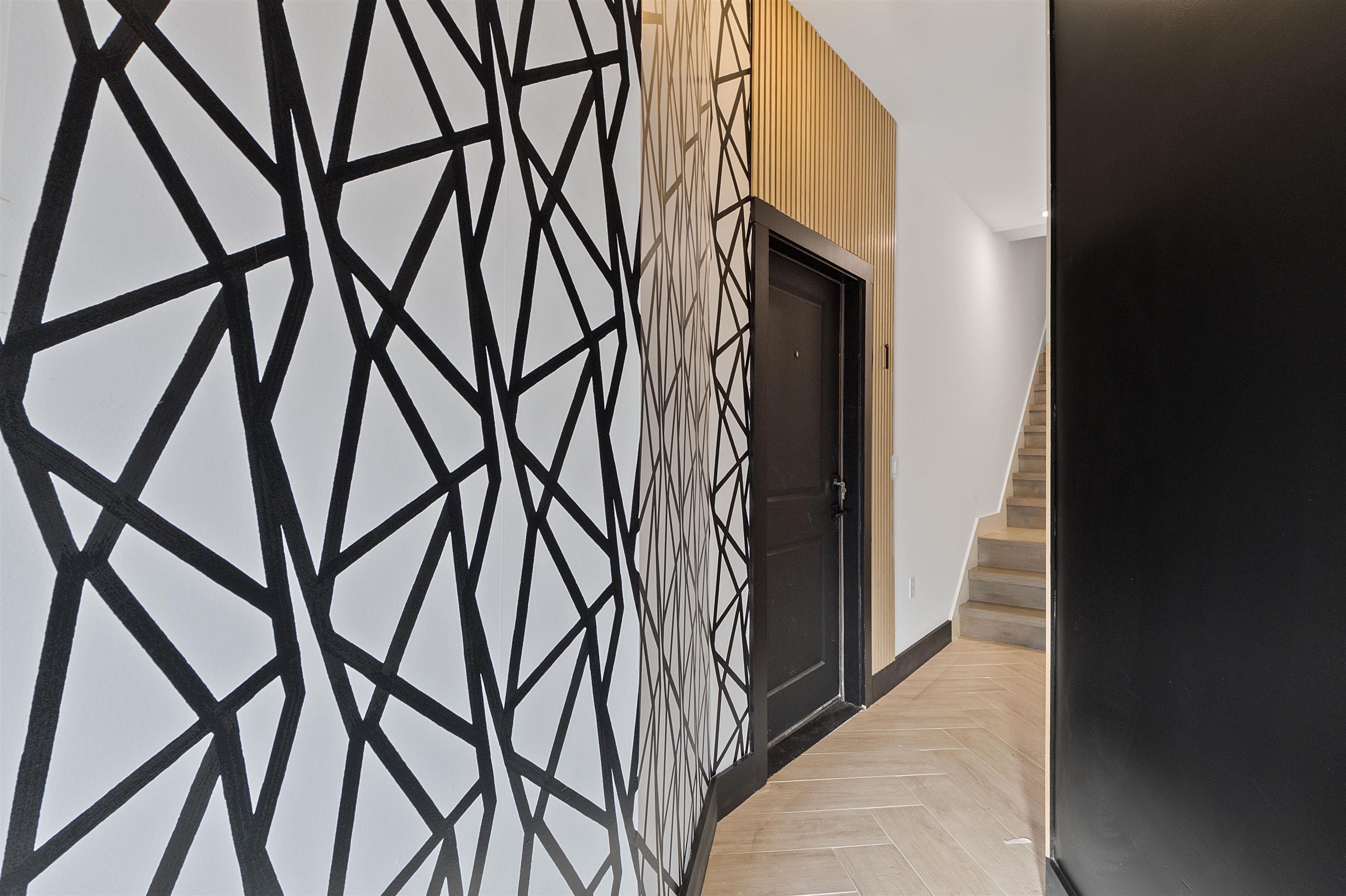 34 GRACE ST Unit: 1L