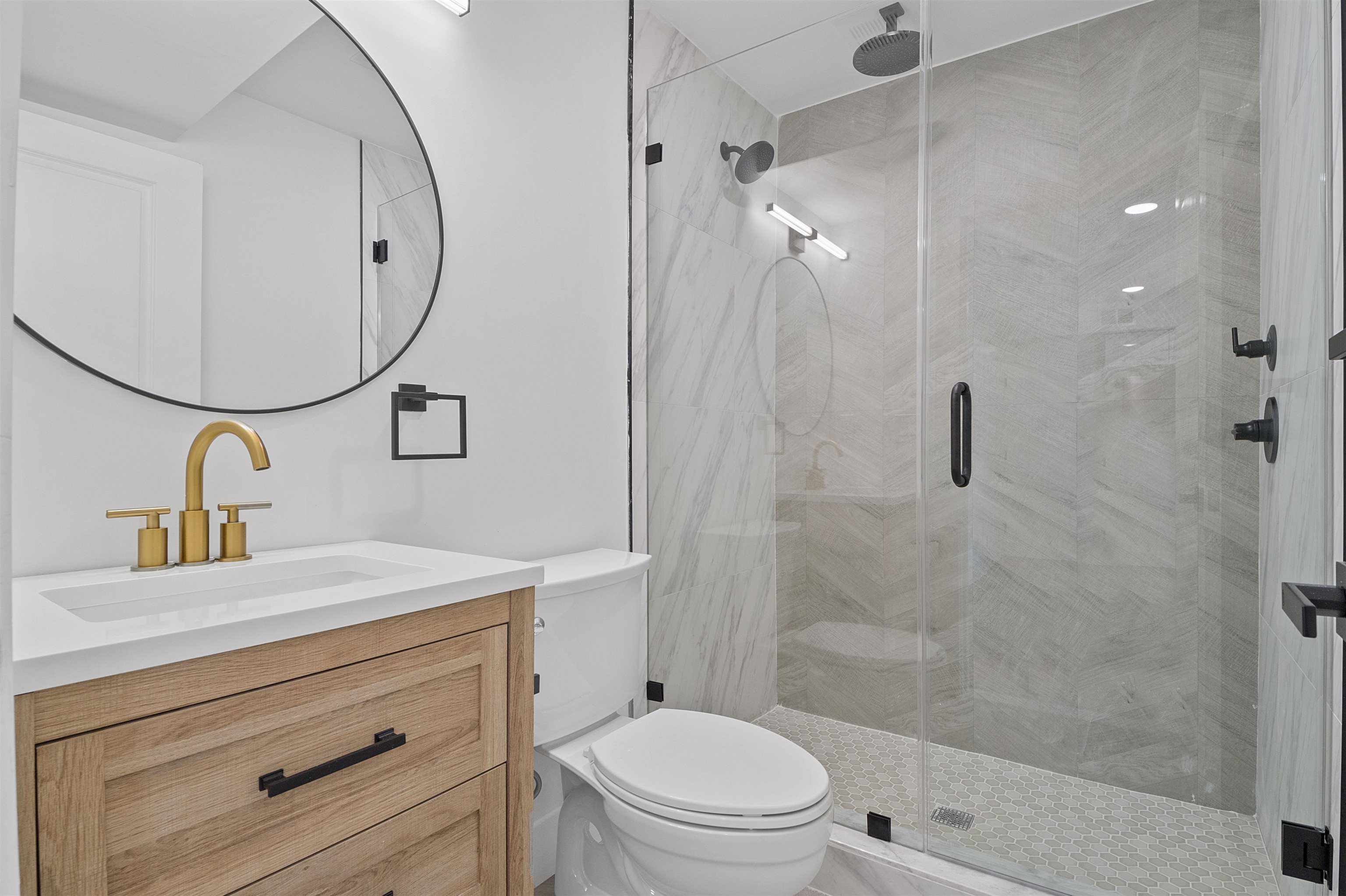 34 GRACE ST Unit: 1L