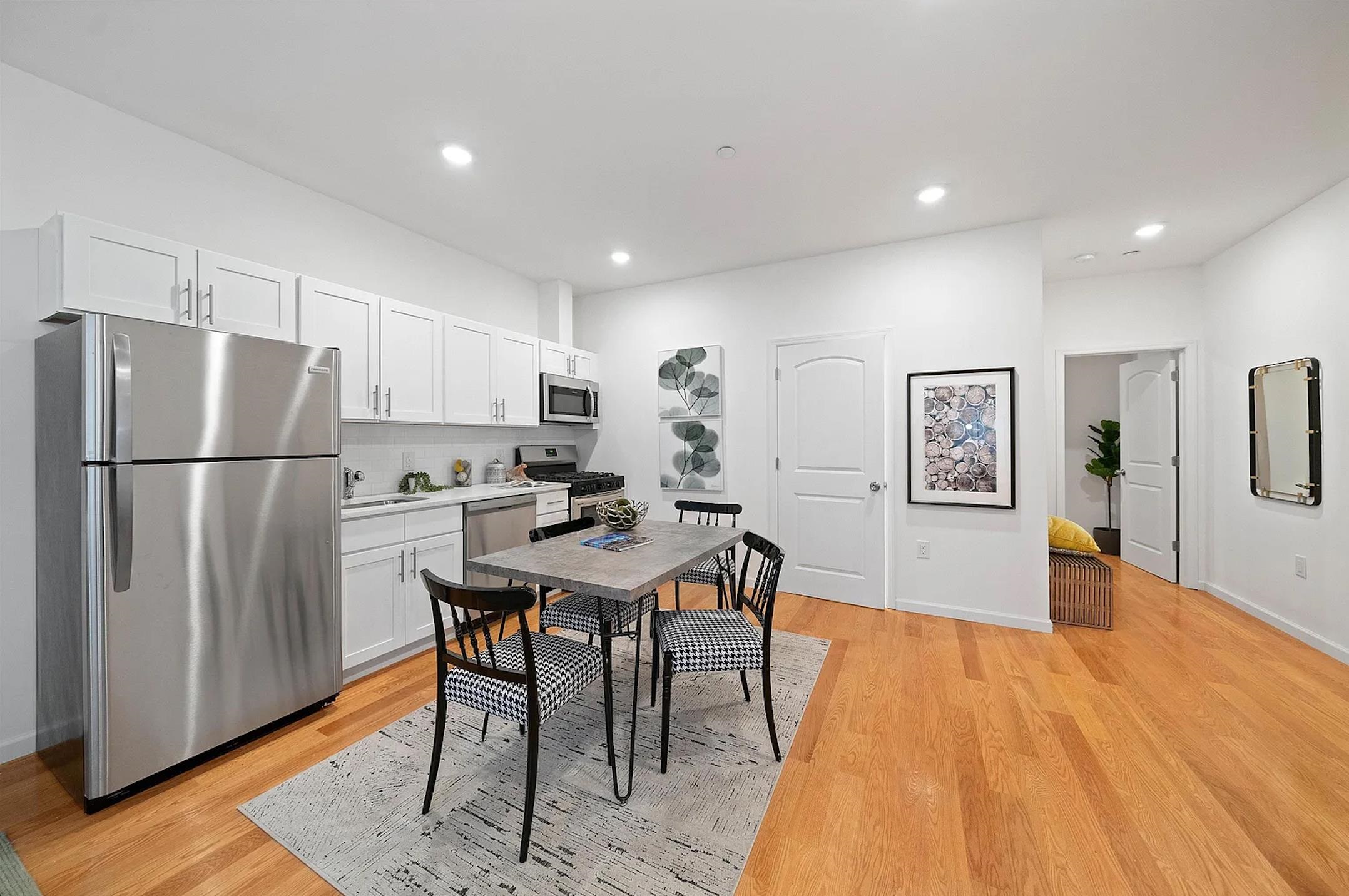 60 COTTAGE ST Unit: 2D