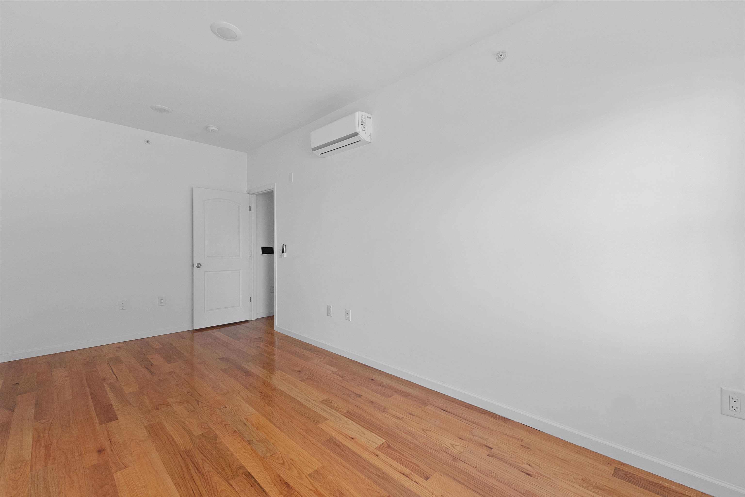 60 COTTAGE ST Unit: 3C