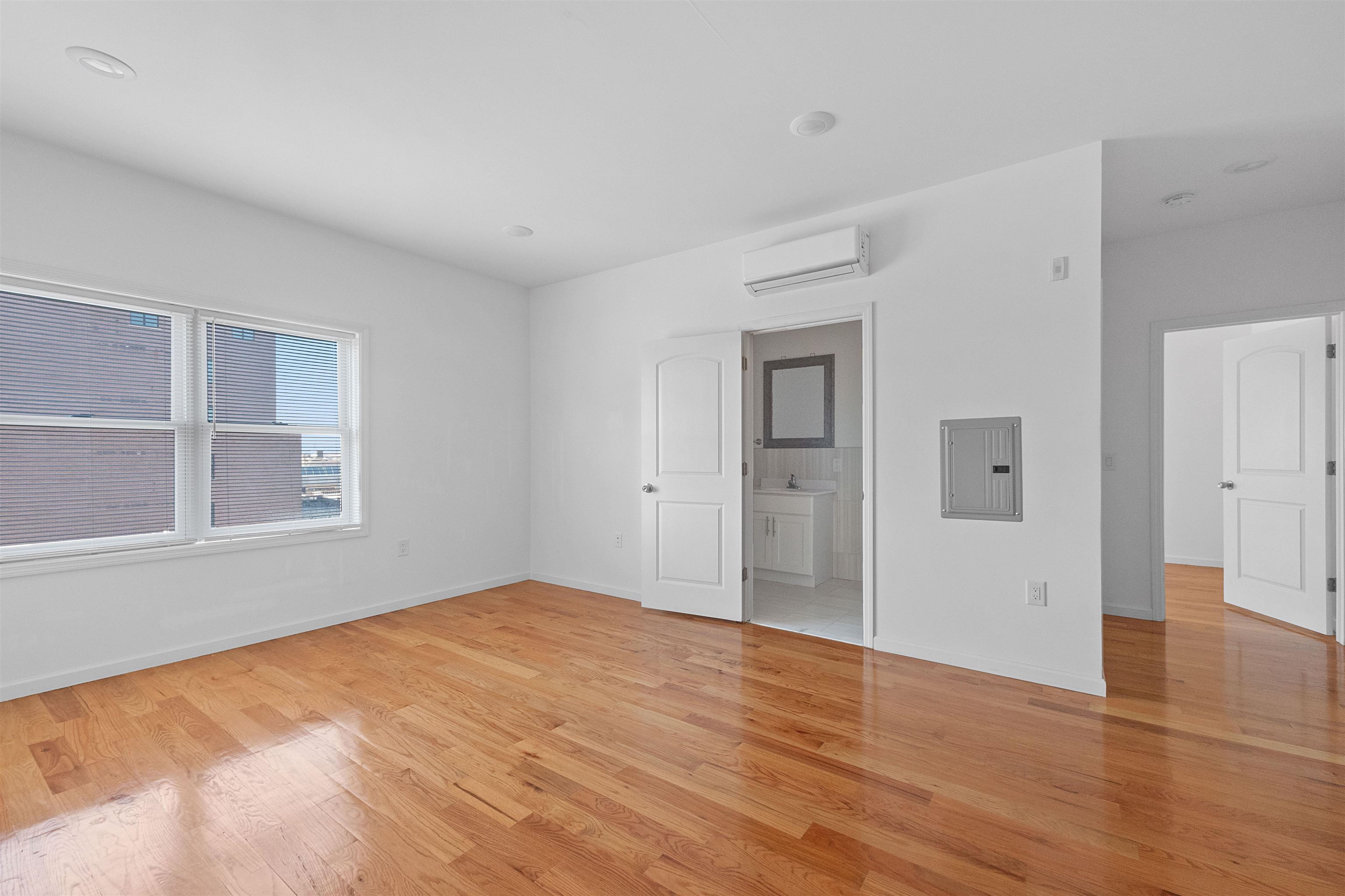 60 COTTAGE ST Unit: 3C