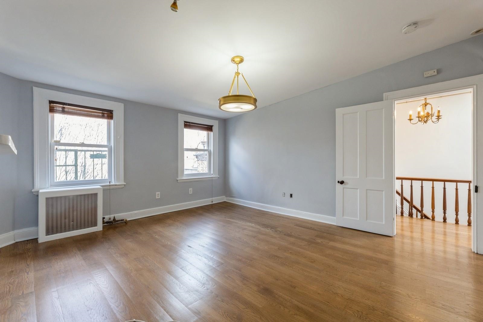 244 MONTGOMERY ST