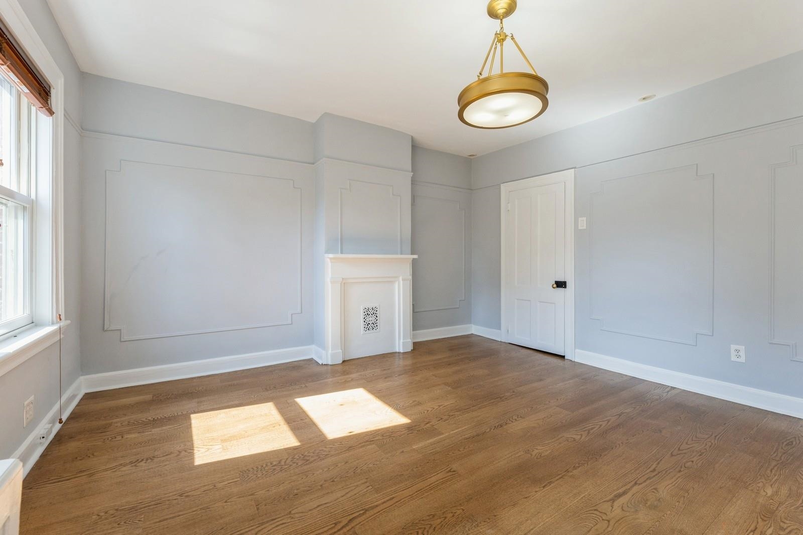 244 MONTGOMERY ST