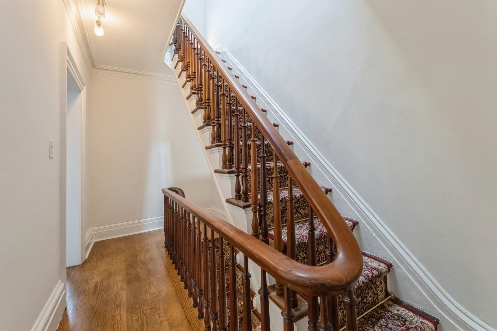 244 MONTGOMERY ST