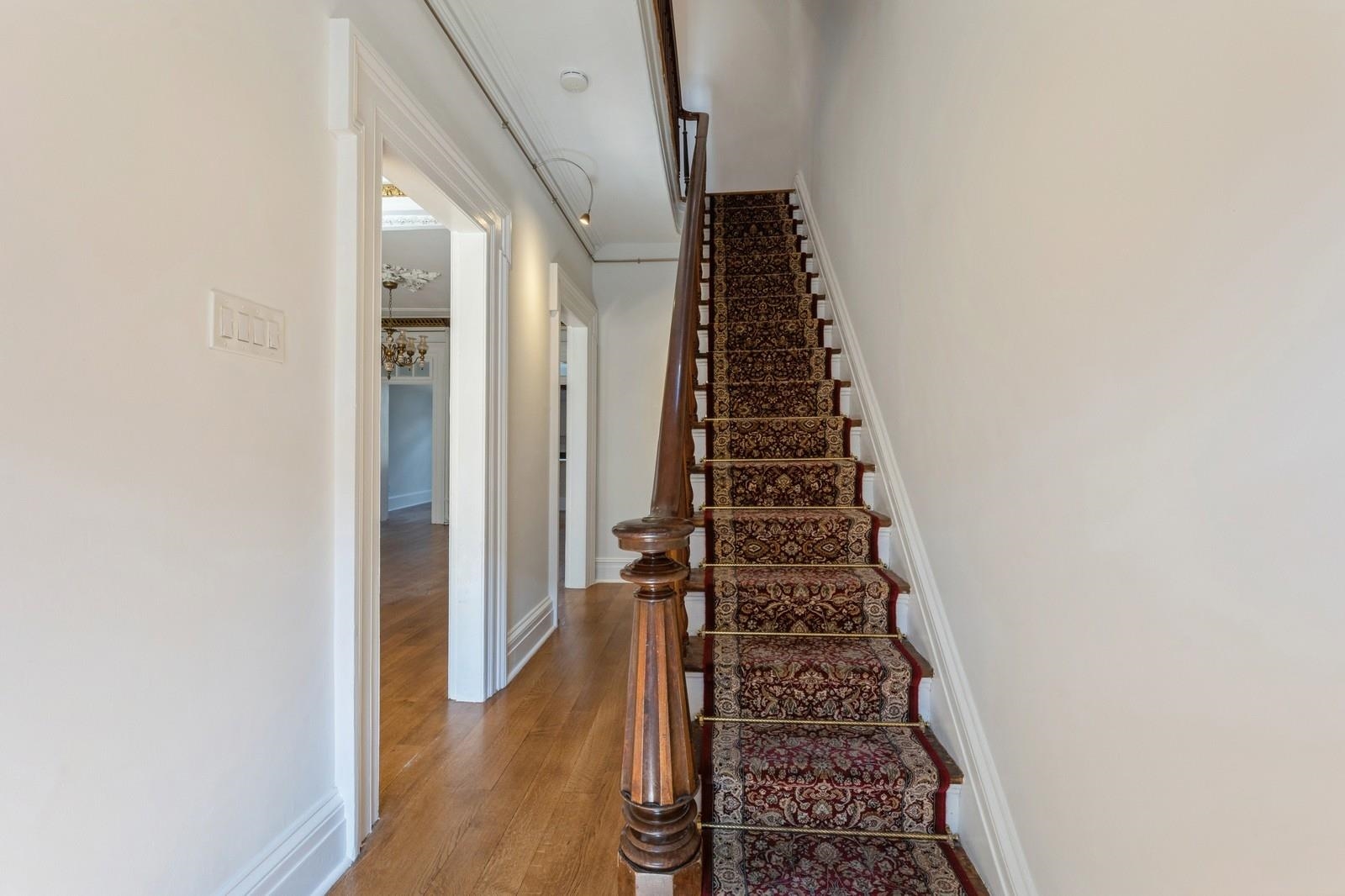 244 MONTGOMERY ST