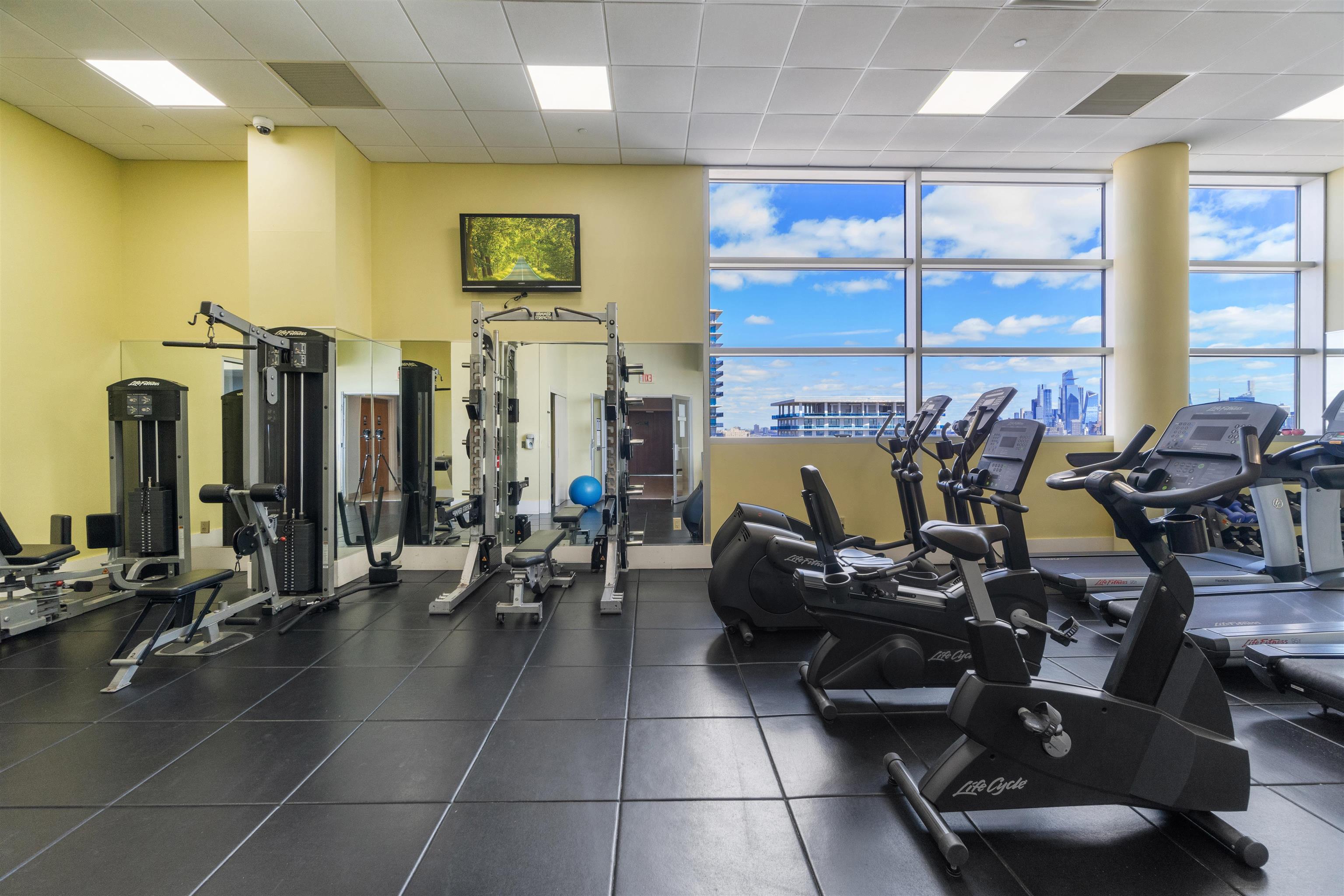 1 SHORE LANE Unit: 1706