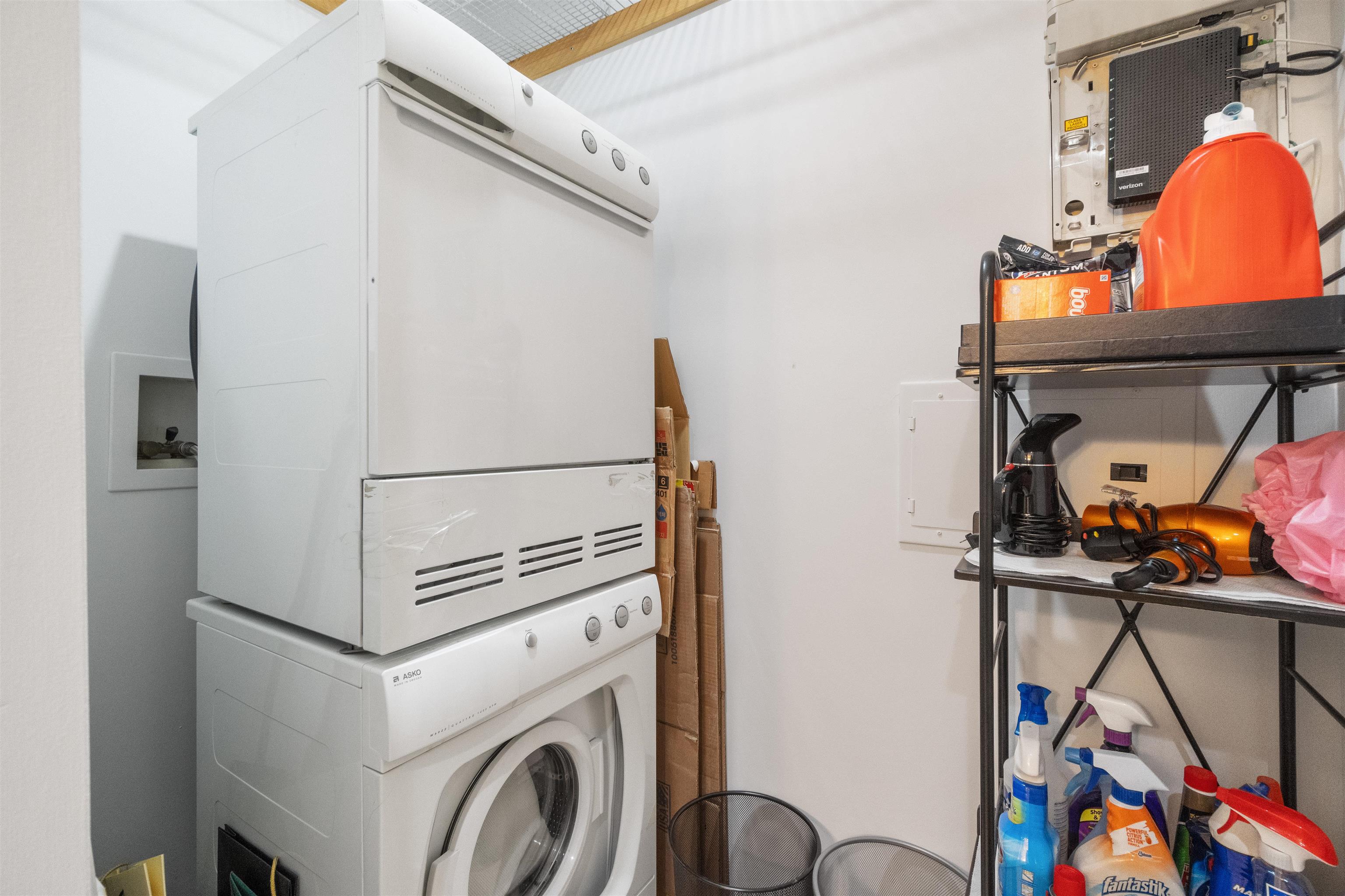 1 SHORE LANE Unit: 1706