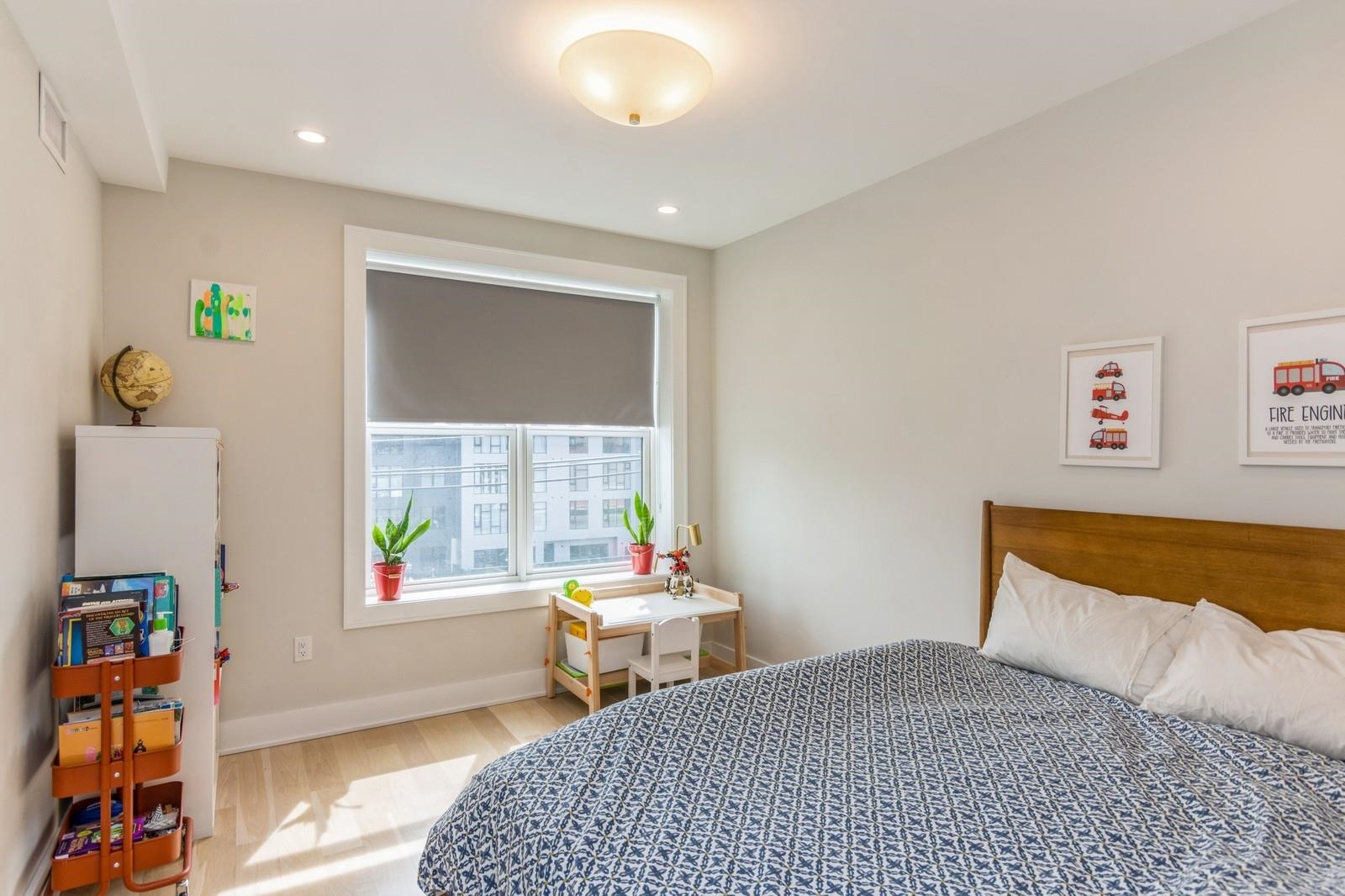 366 6TH ST Unit: 404