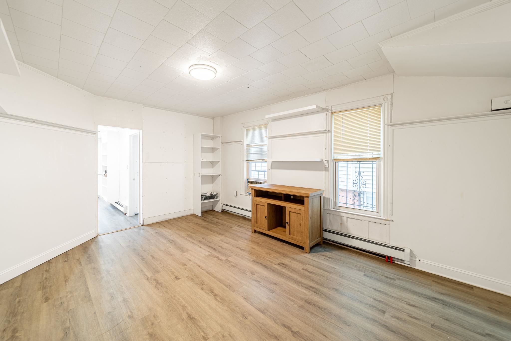 815 PAVONIA AVE Unit: 1