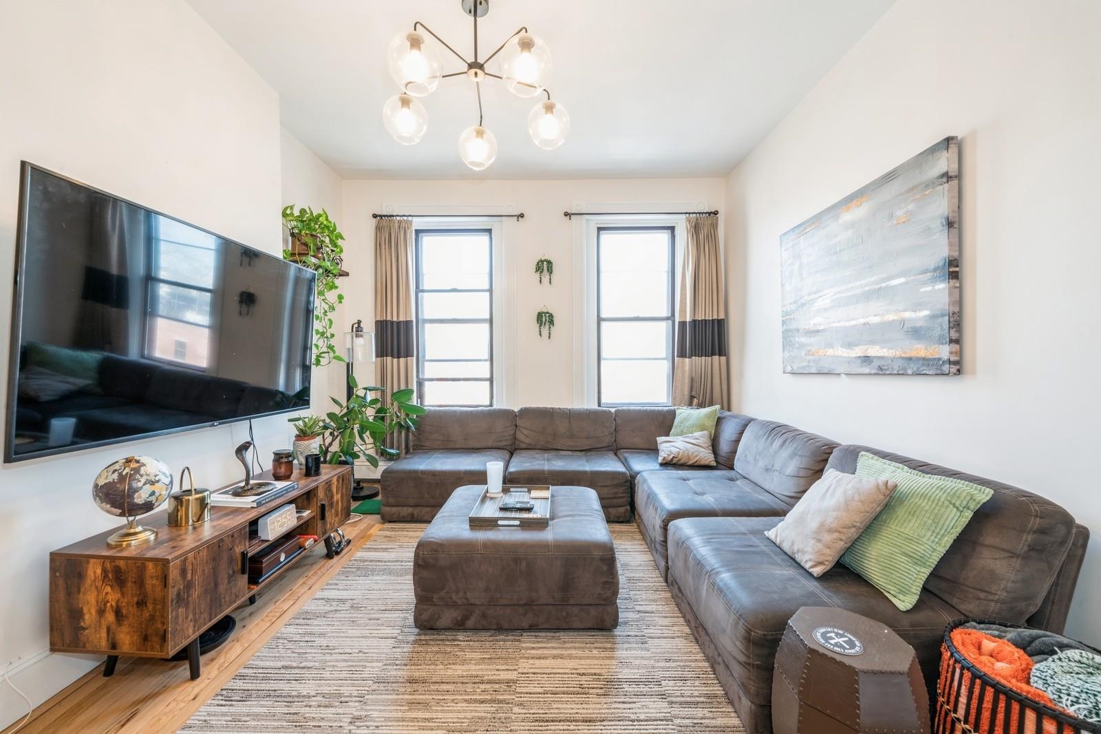 297 PAVONIA AVE Unit: 3A