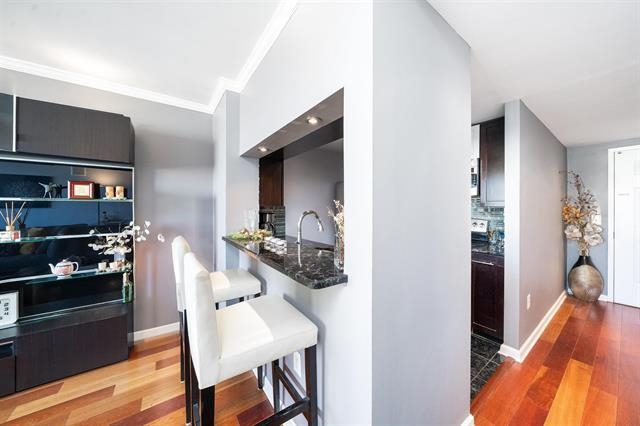 1 2ND ST Unit: 2310