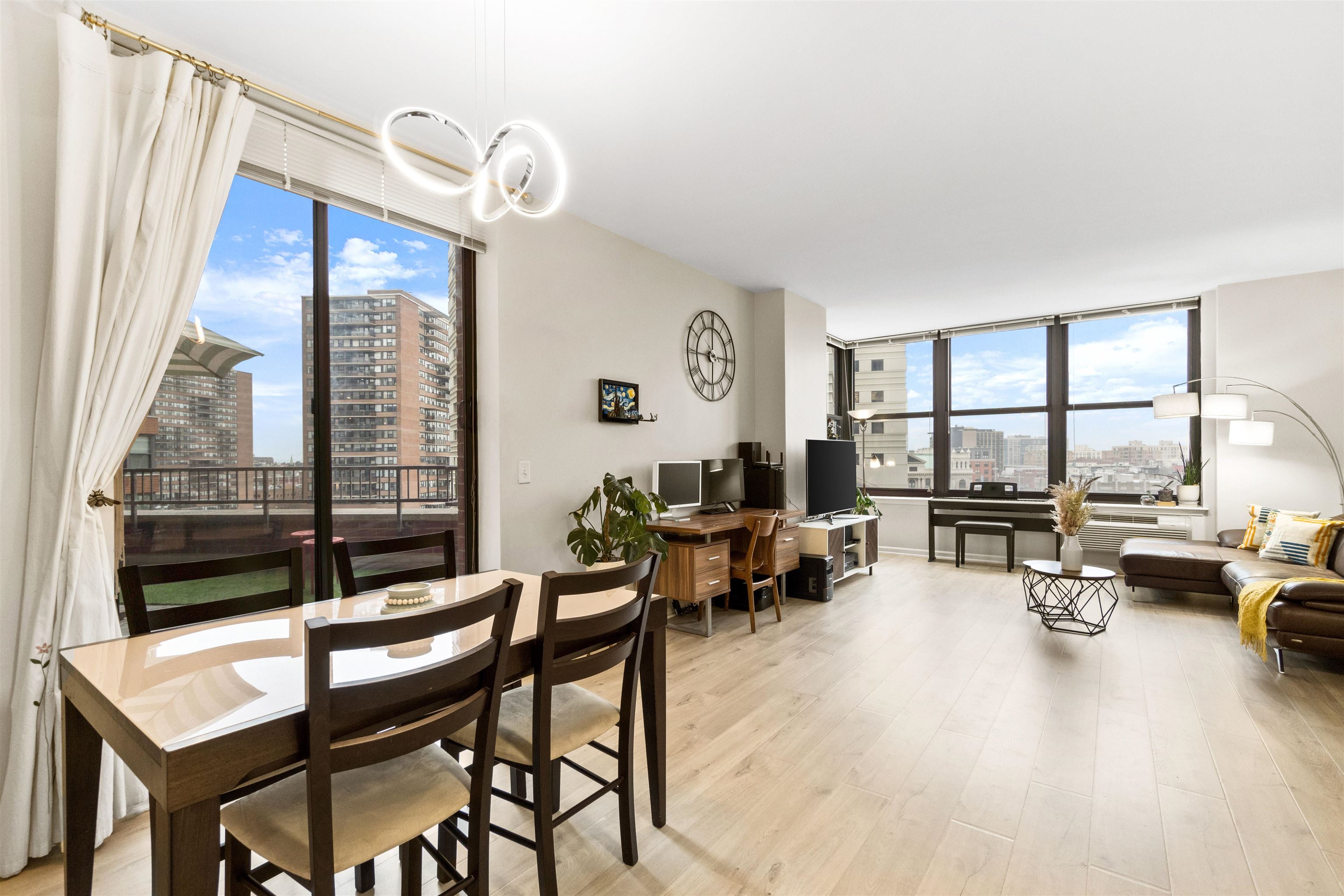 102 CHRISTOPHER COLUMBUS DR Unit: 801