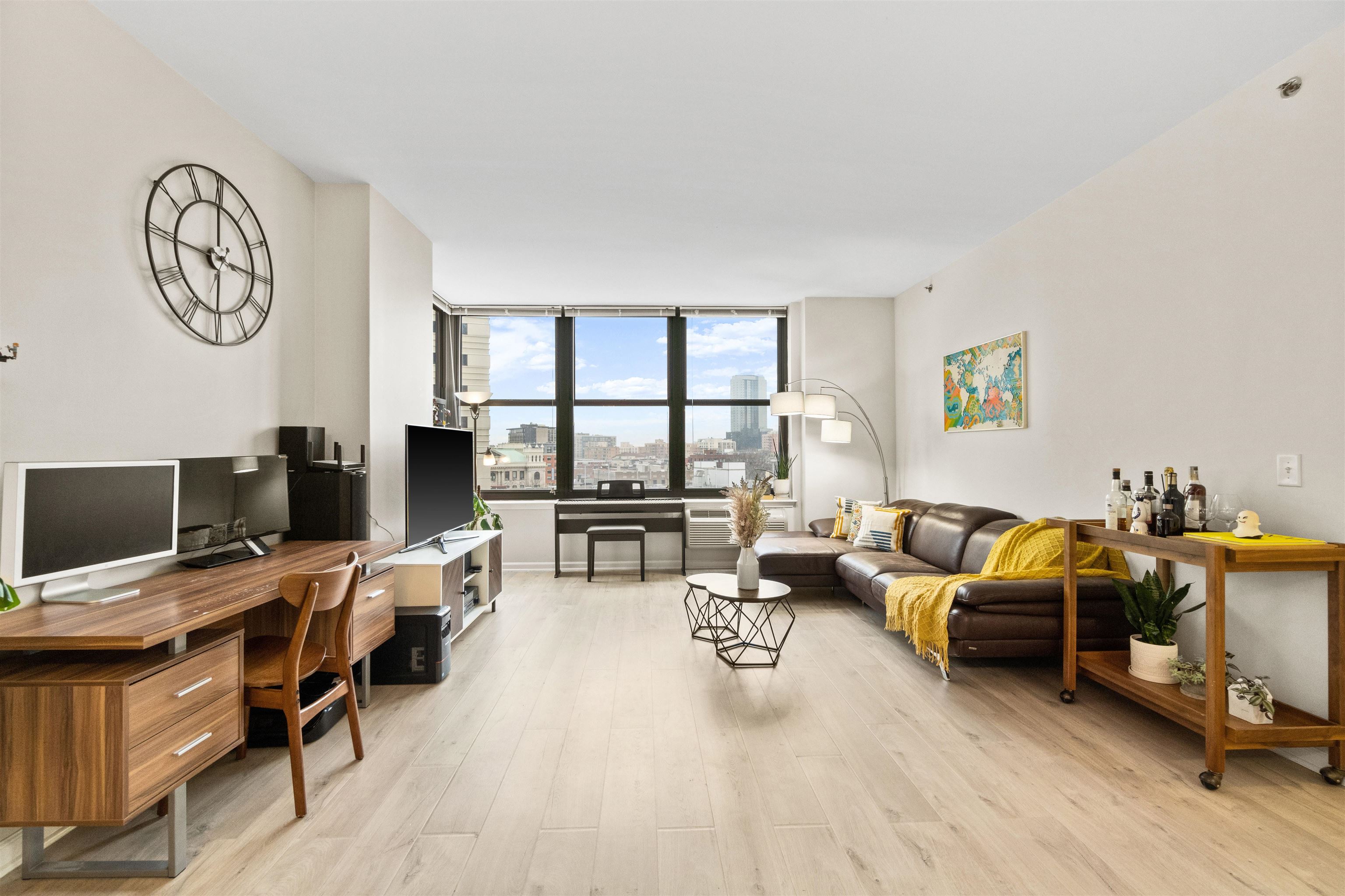 102 CHRISTOPHER COLUMBUS DR Unit: 801
