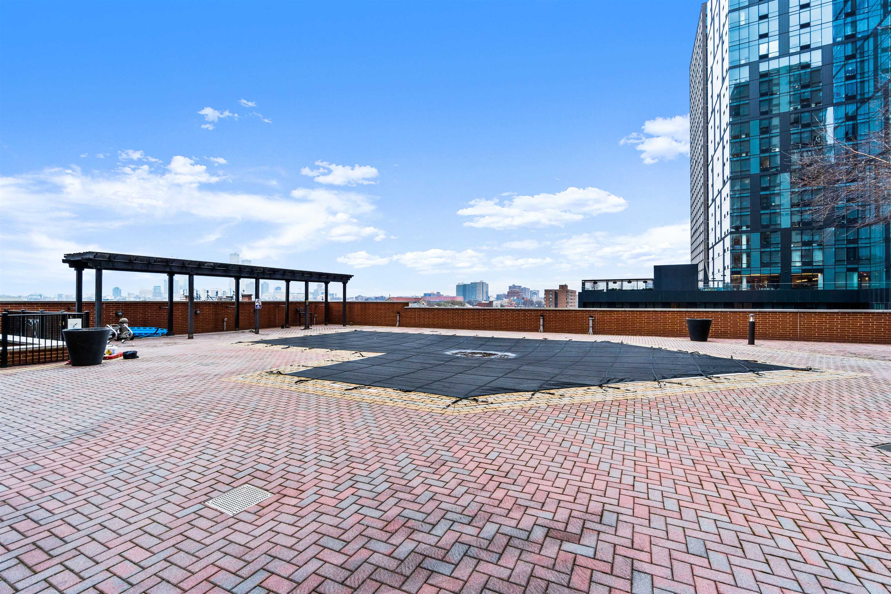 102 CHRISTOPHER COLUMBUS DR Unit: 801