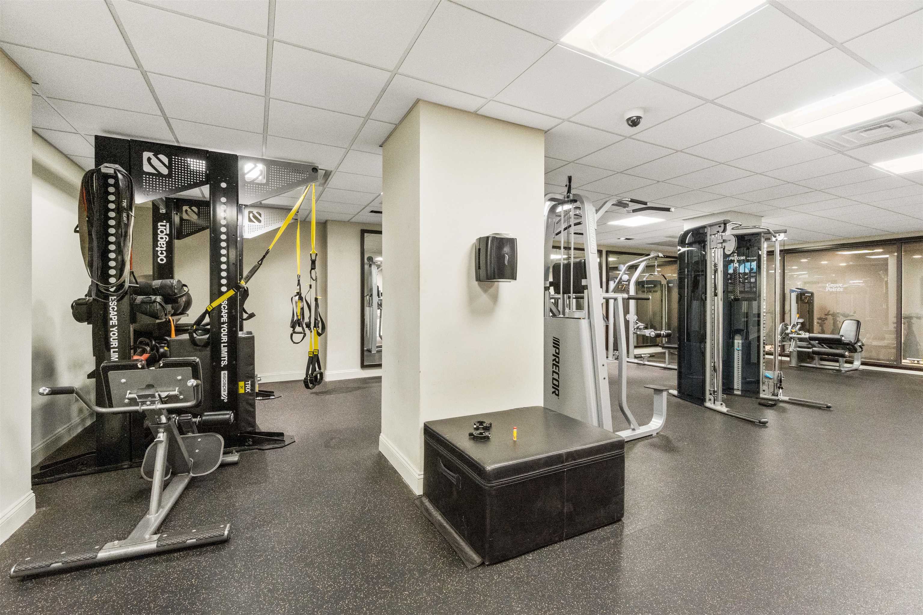 102 CHRISTOPHER COLUMBUS DR Unit: 801