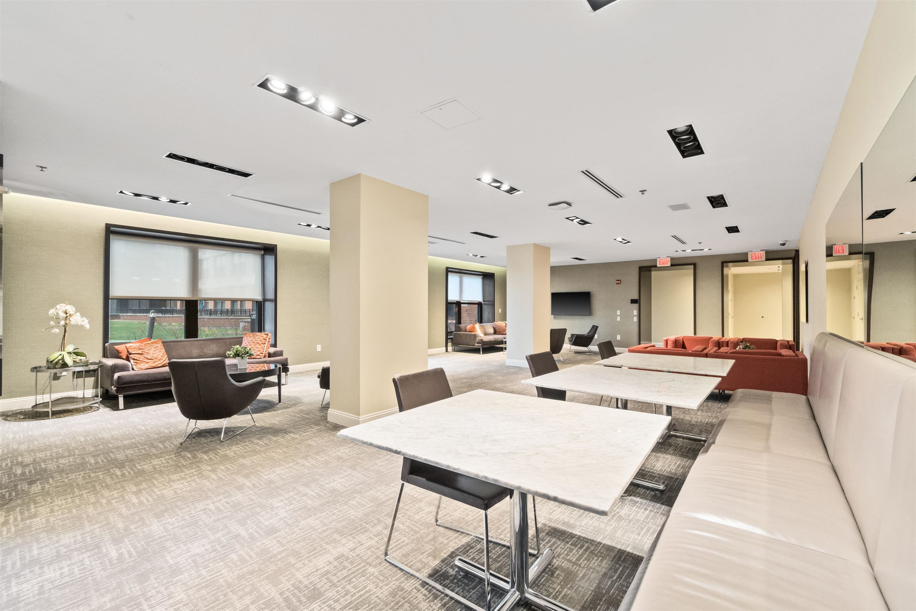 102 CHRISTOPHER COLUMBUS DR Unit: 801