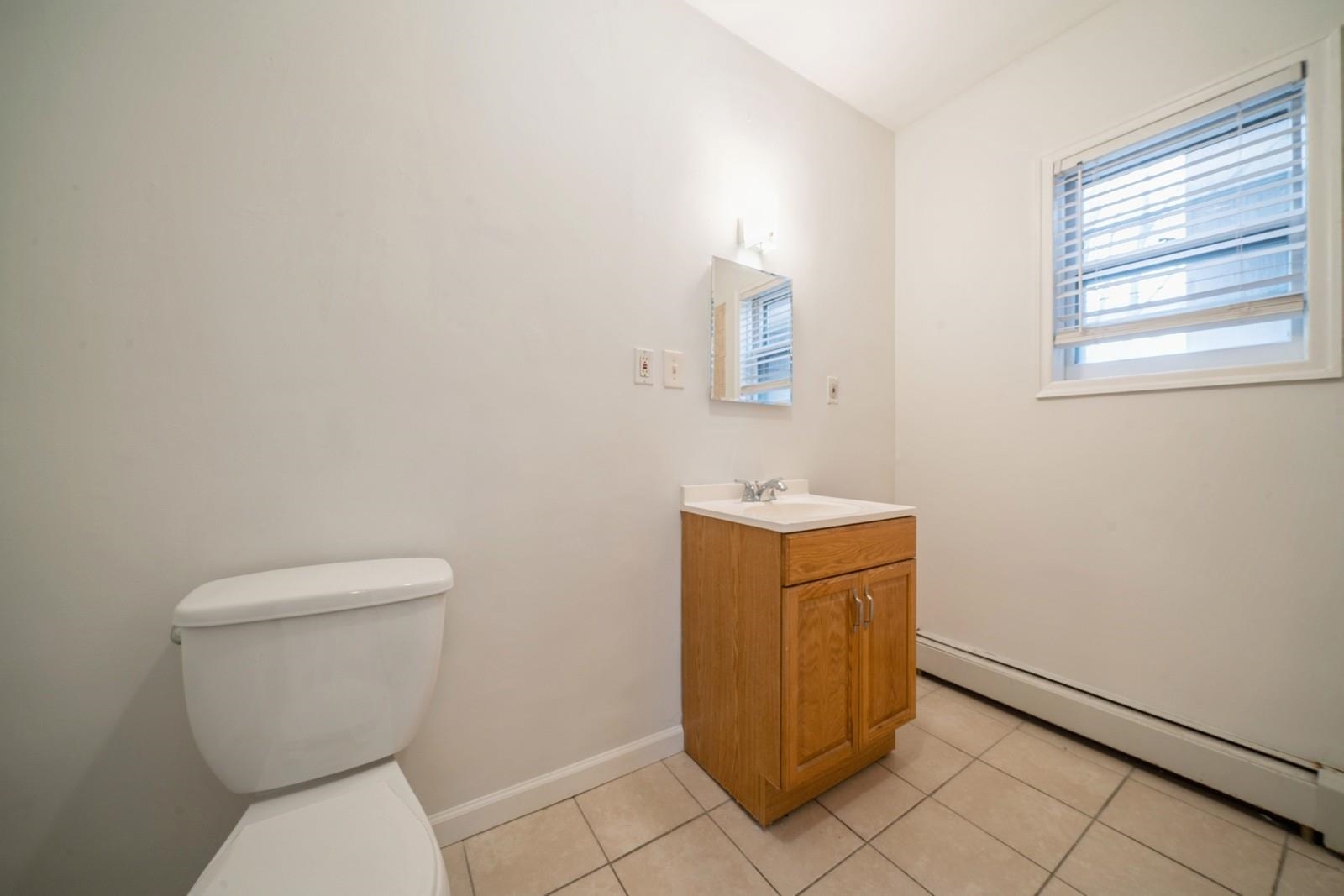 62 RESERVOIR AVE