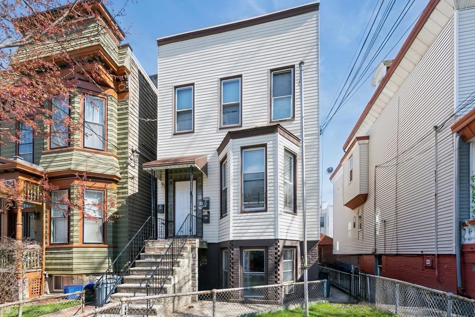 62 RESERVOIR AVE