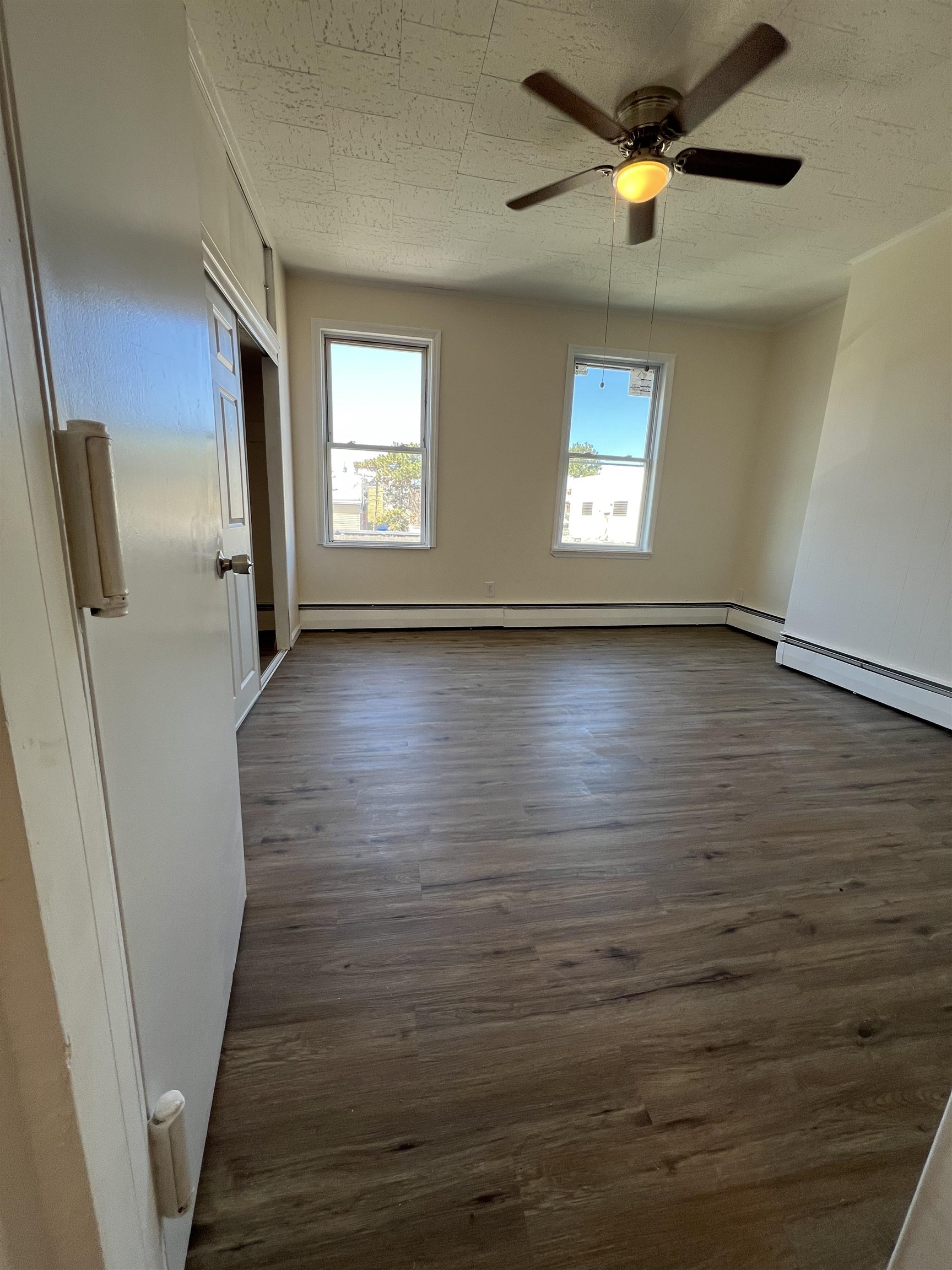 618 BROADWAY Unit: 5