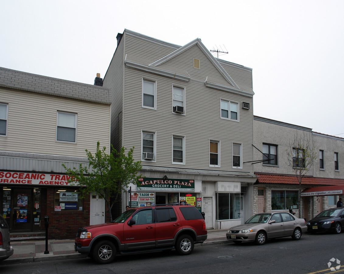 618 BROADWAY Unit: 5