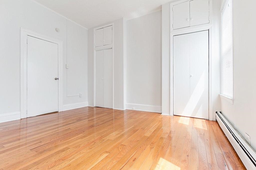 86 GRIFFITH ST