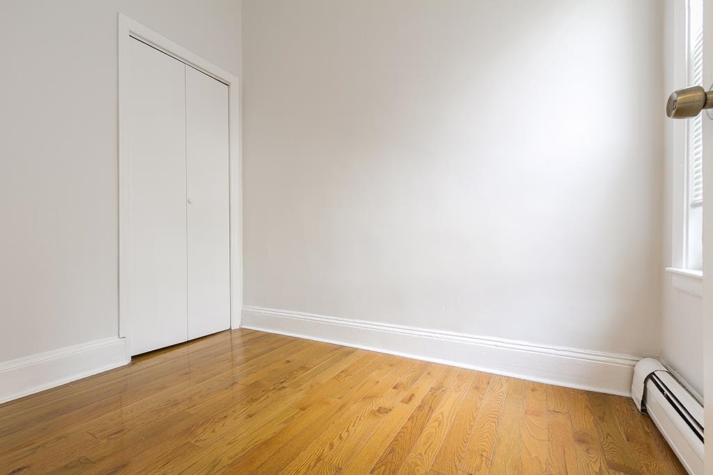 86 GRIFFITH ST