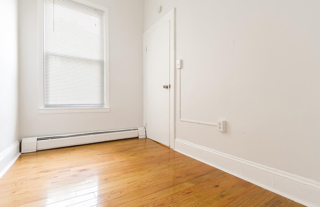 86 GRIFFITH ST