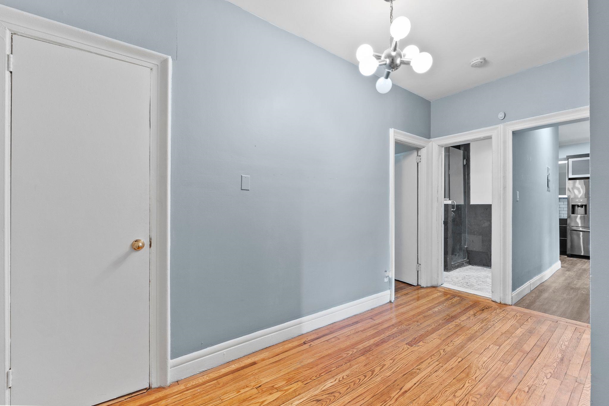 275 HARRISON AVE Unit: B1