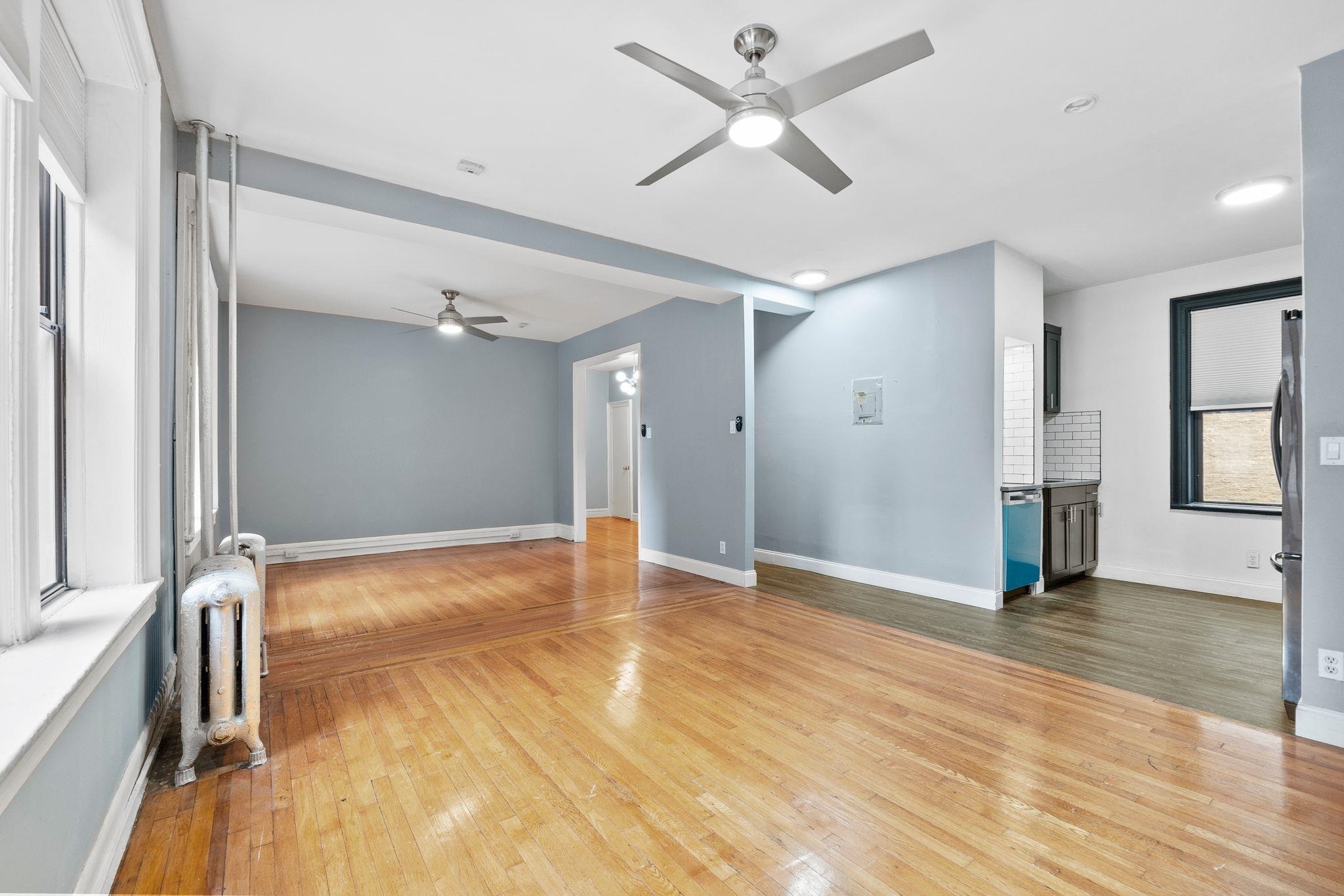 275 HARRISON AVE Unit: B1