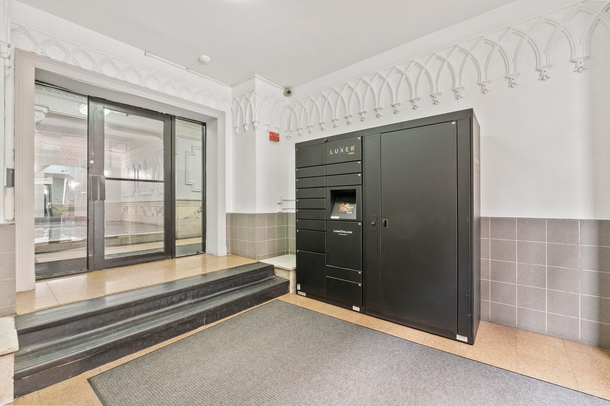 275 HARRISON AVE Unit: B1