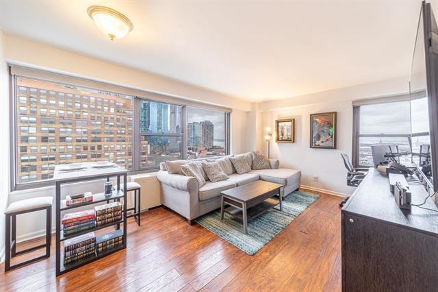 135 MONTGOMERY ST Unit: 20-A