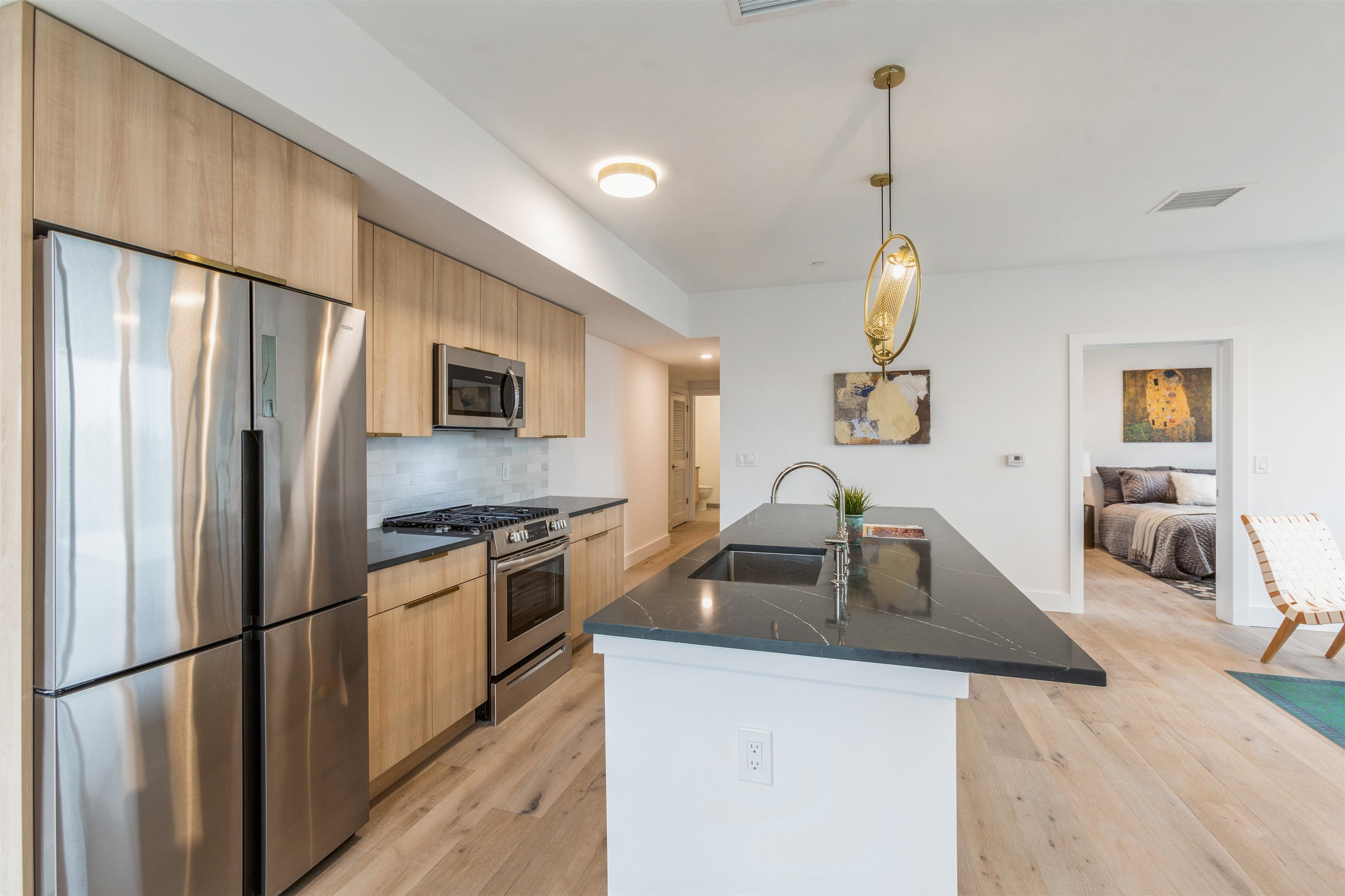 348 BALDWIN AVE Unit: 504