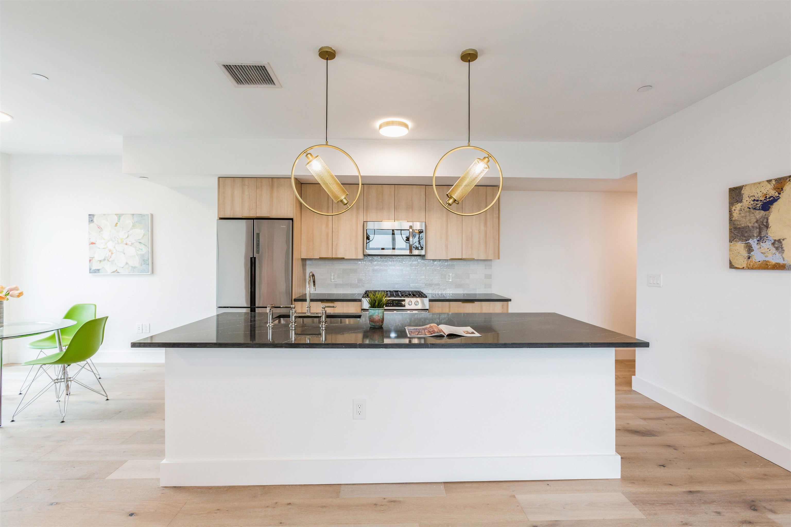 348 BALDWIN AVE Unit: 504