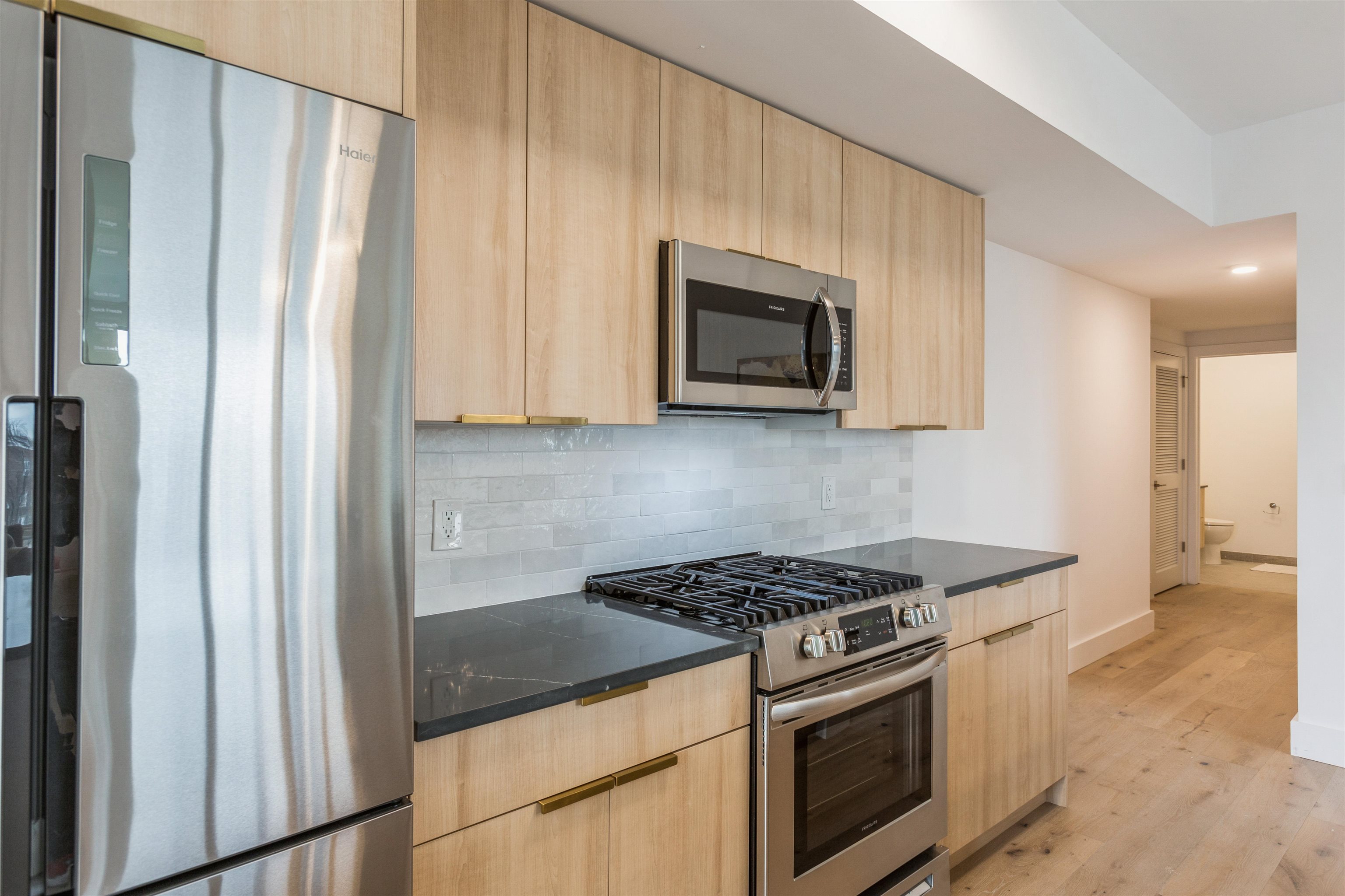 348 BALDWIN AVE Unit: 504