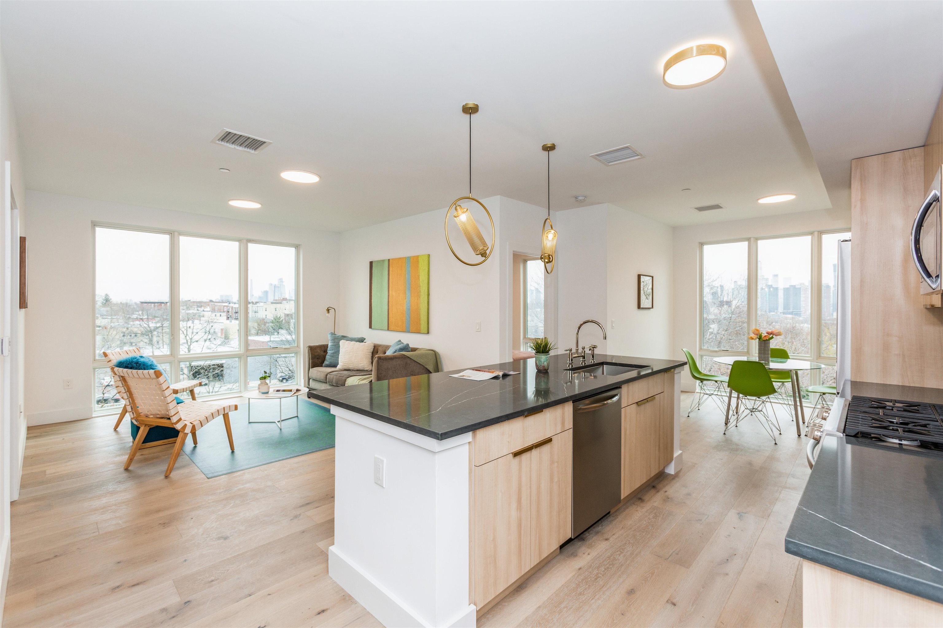 348 BALDWIN AVE Unit: 504