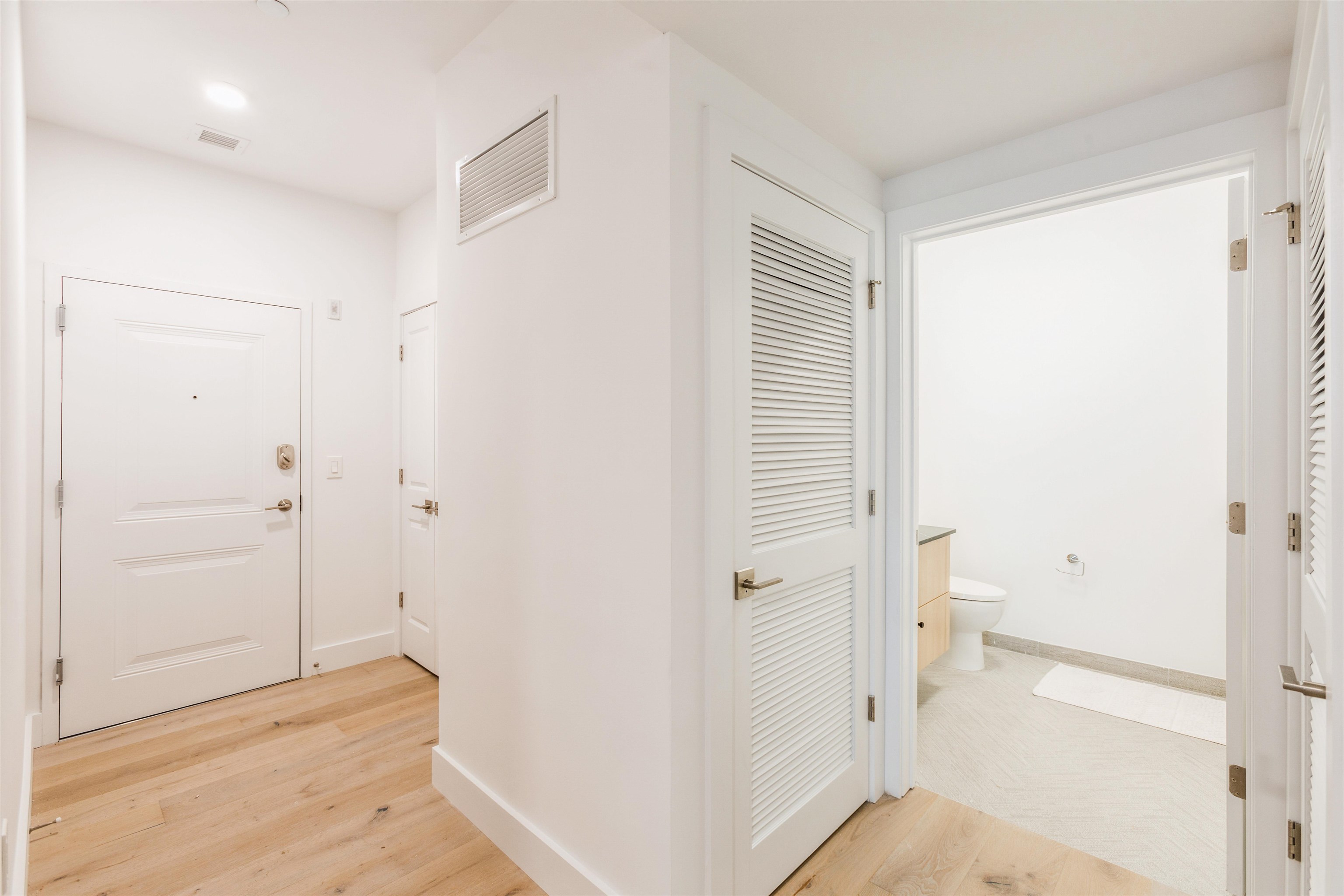 348 BALDWIN AVE Unit: 504