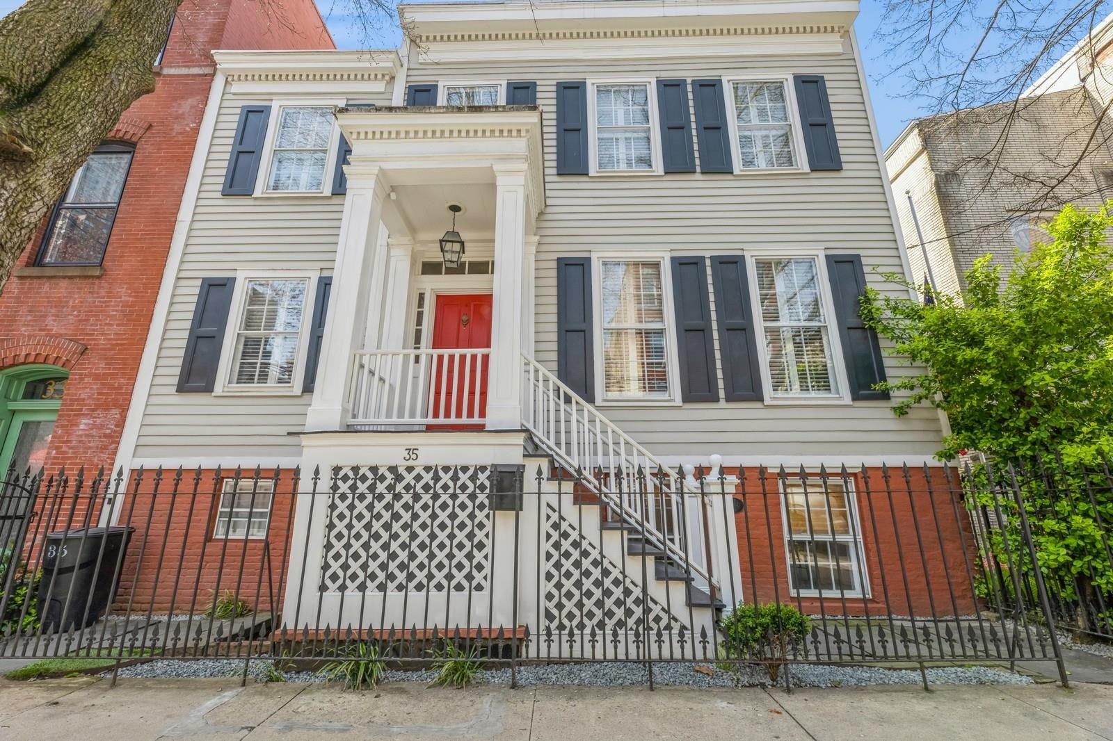 35 WAYNE ST