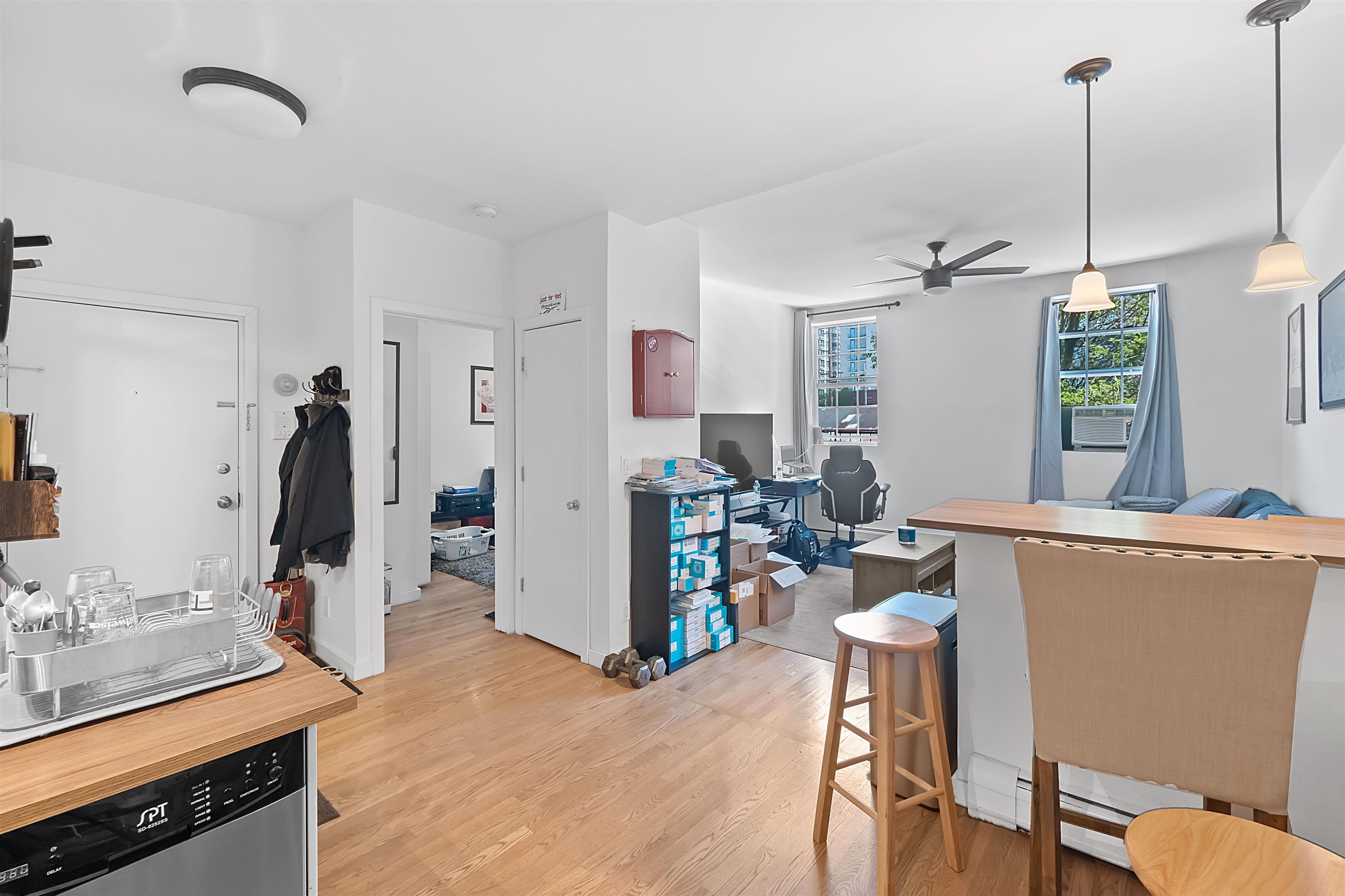 364 GROVE ST Unit: 3