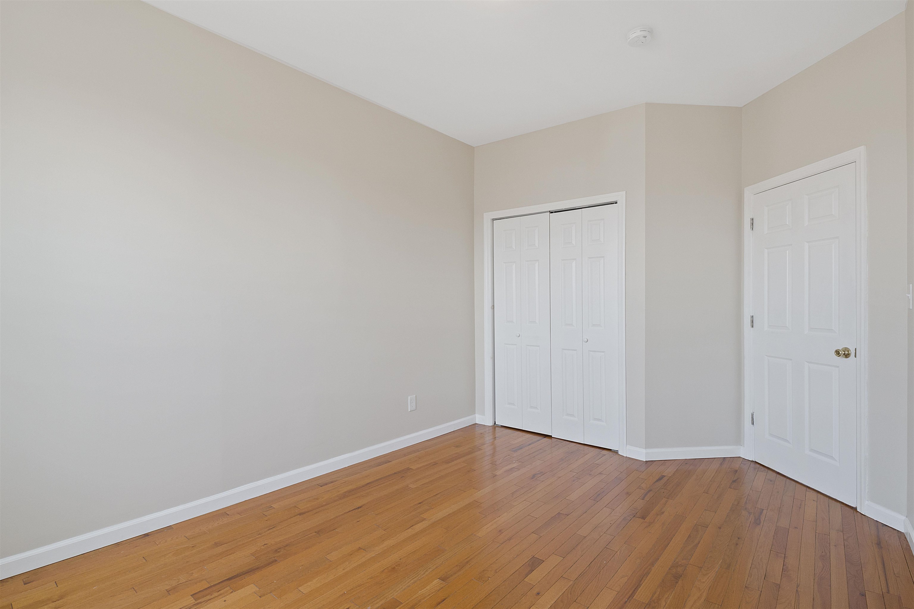 37 LONG ST