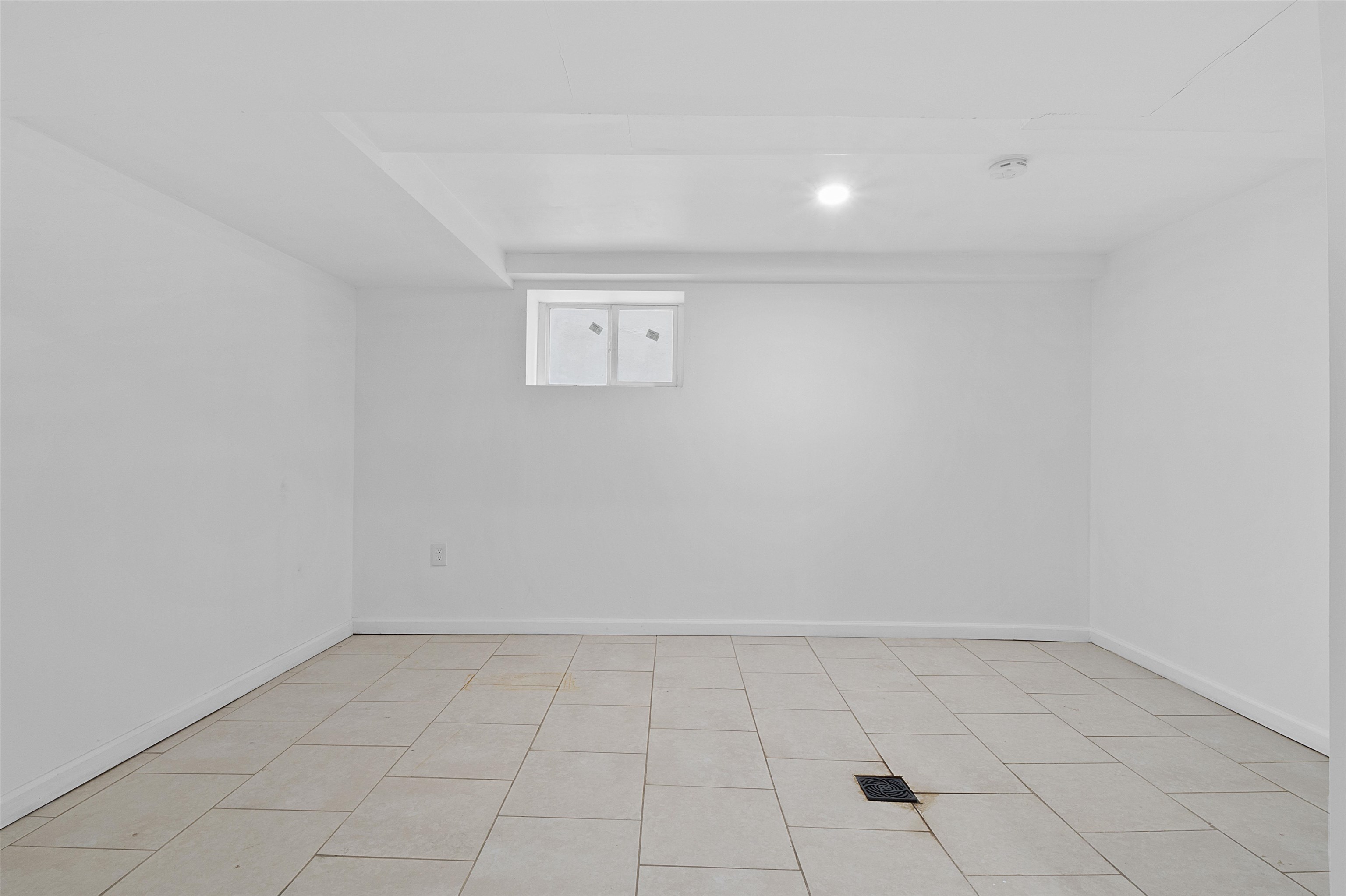 37 LONG ST
