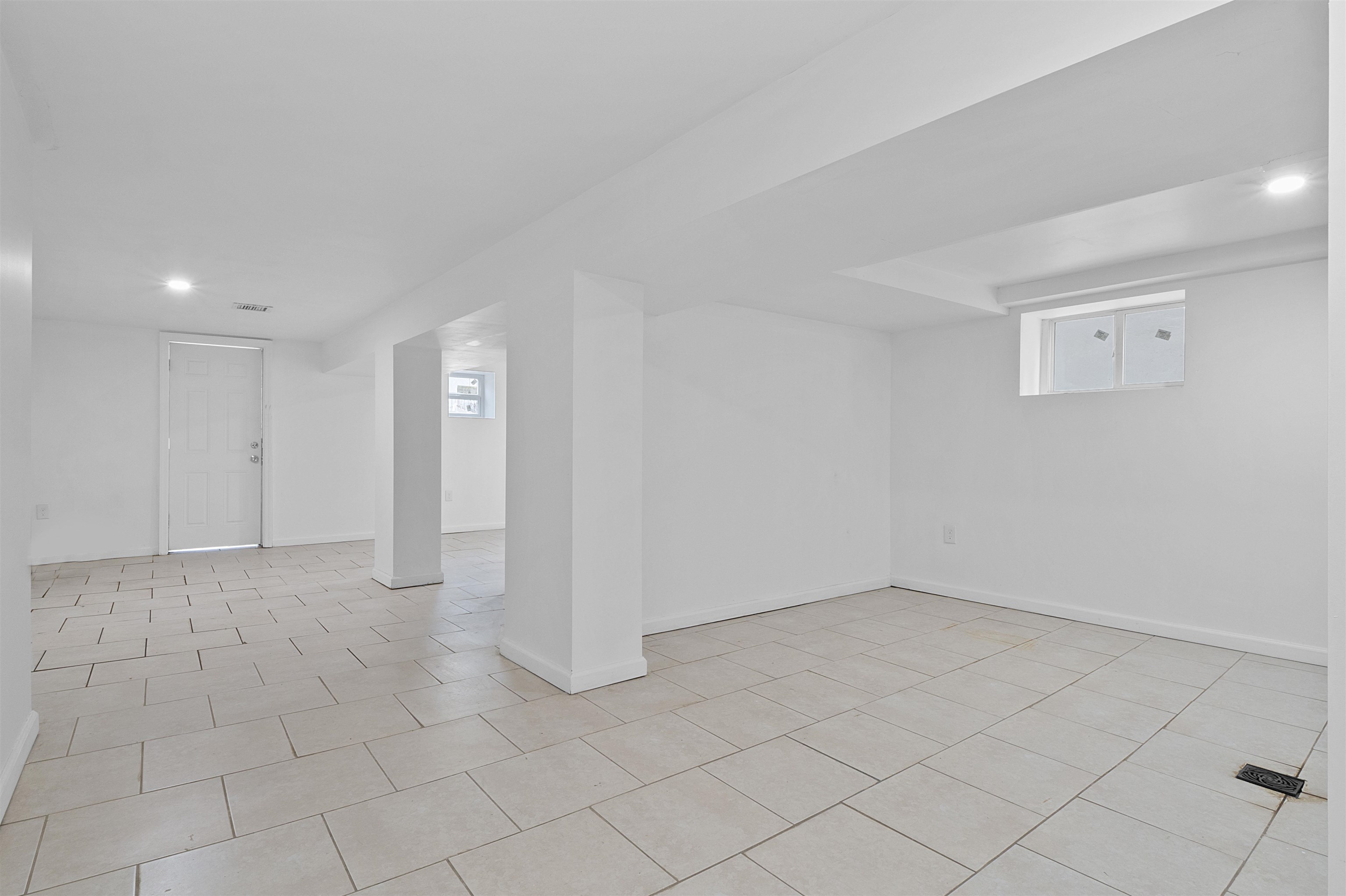 37 LONG ST