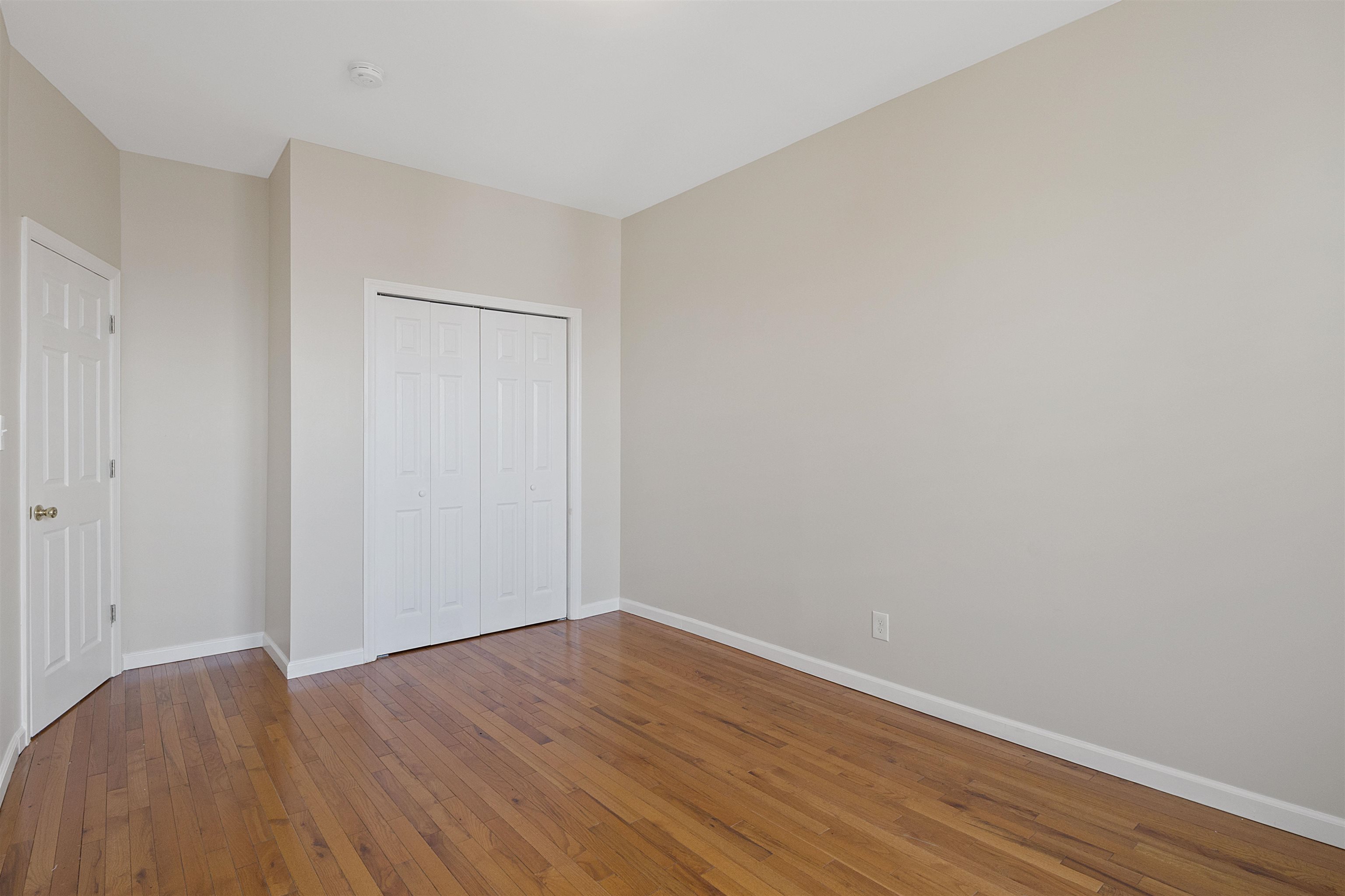 37 LONG ST