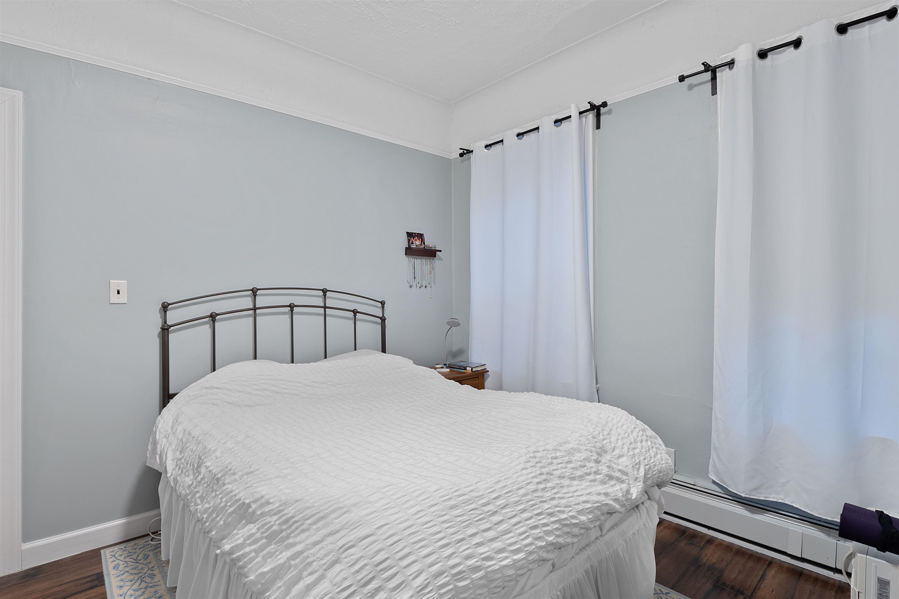 247 MONTGOMERY ST Unit: 2