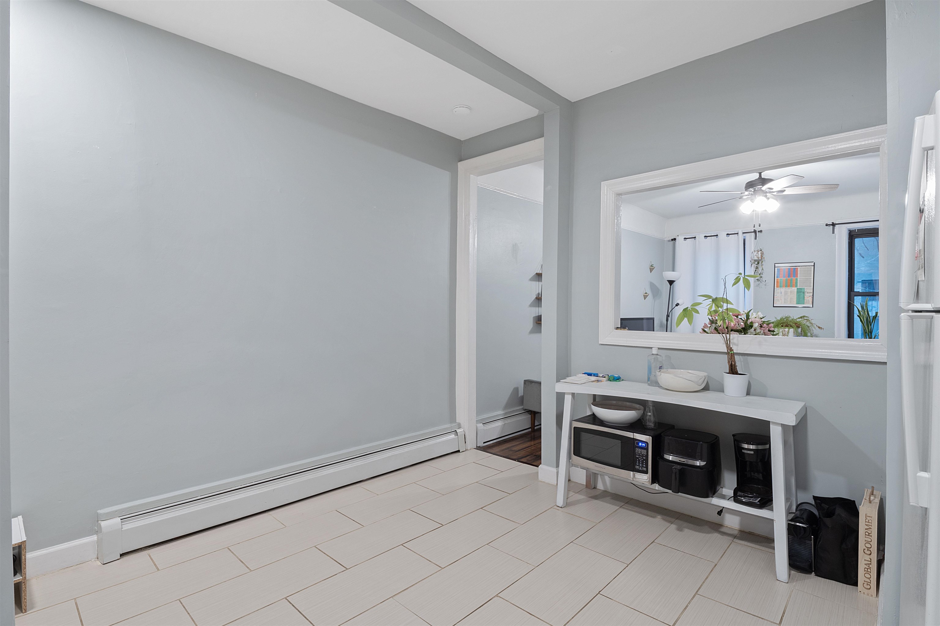 247 MONTGOMERY ST Unit: 2