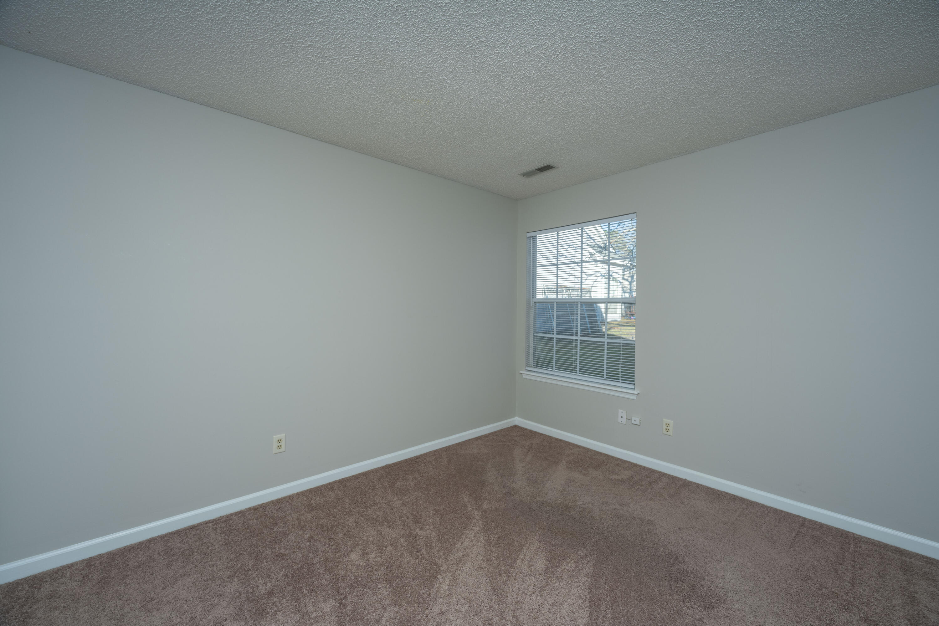 411 Hedge Way