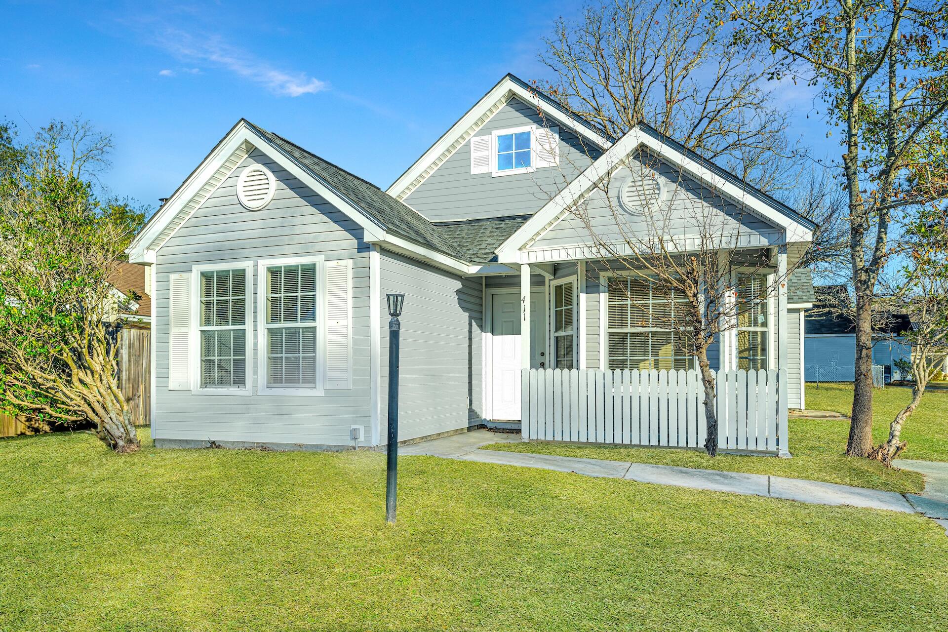 411 Hedge Way