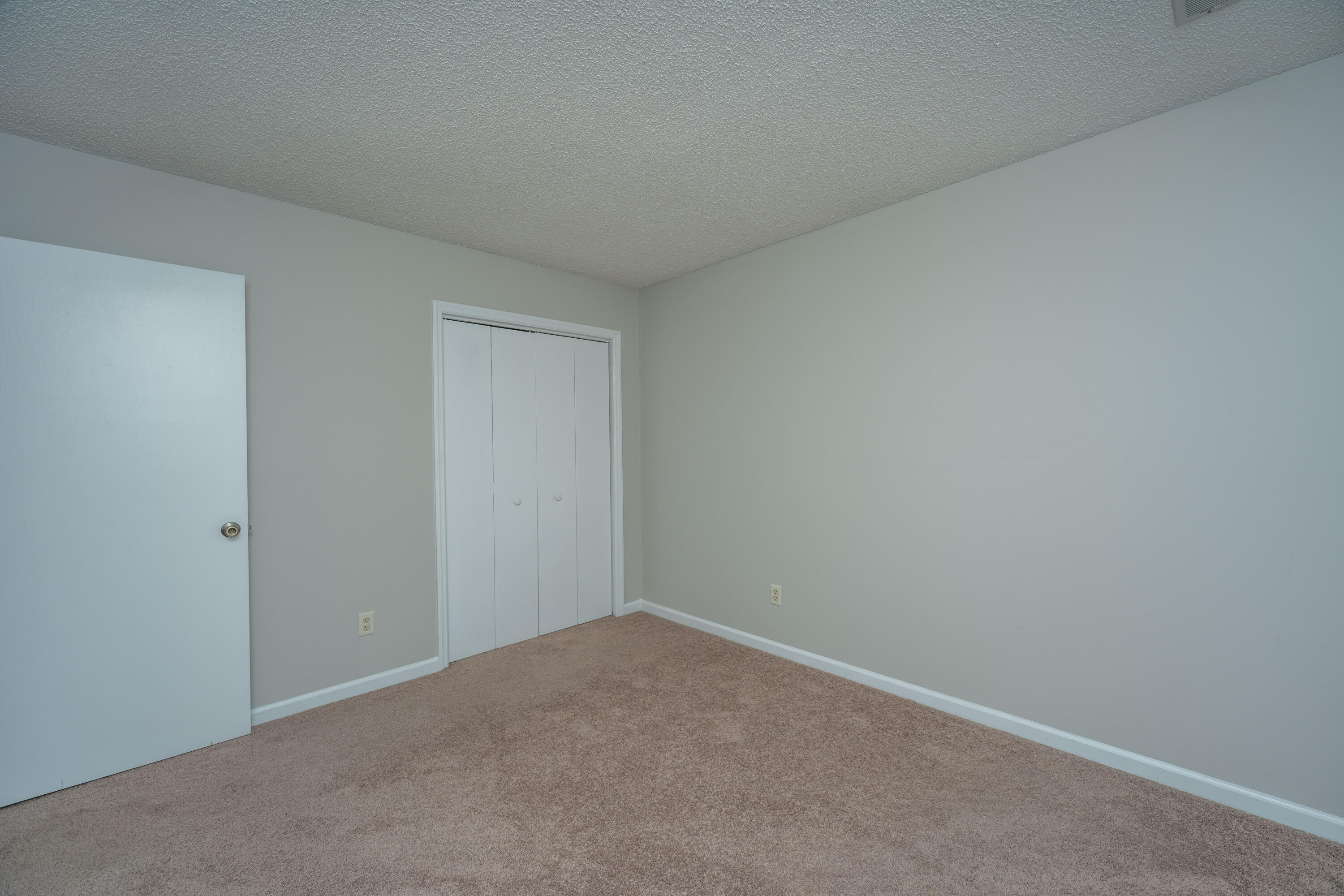 411 Hedge Way